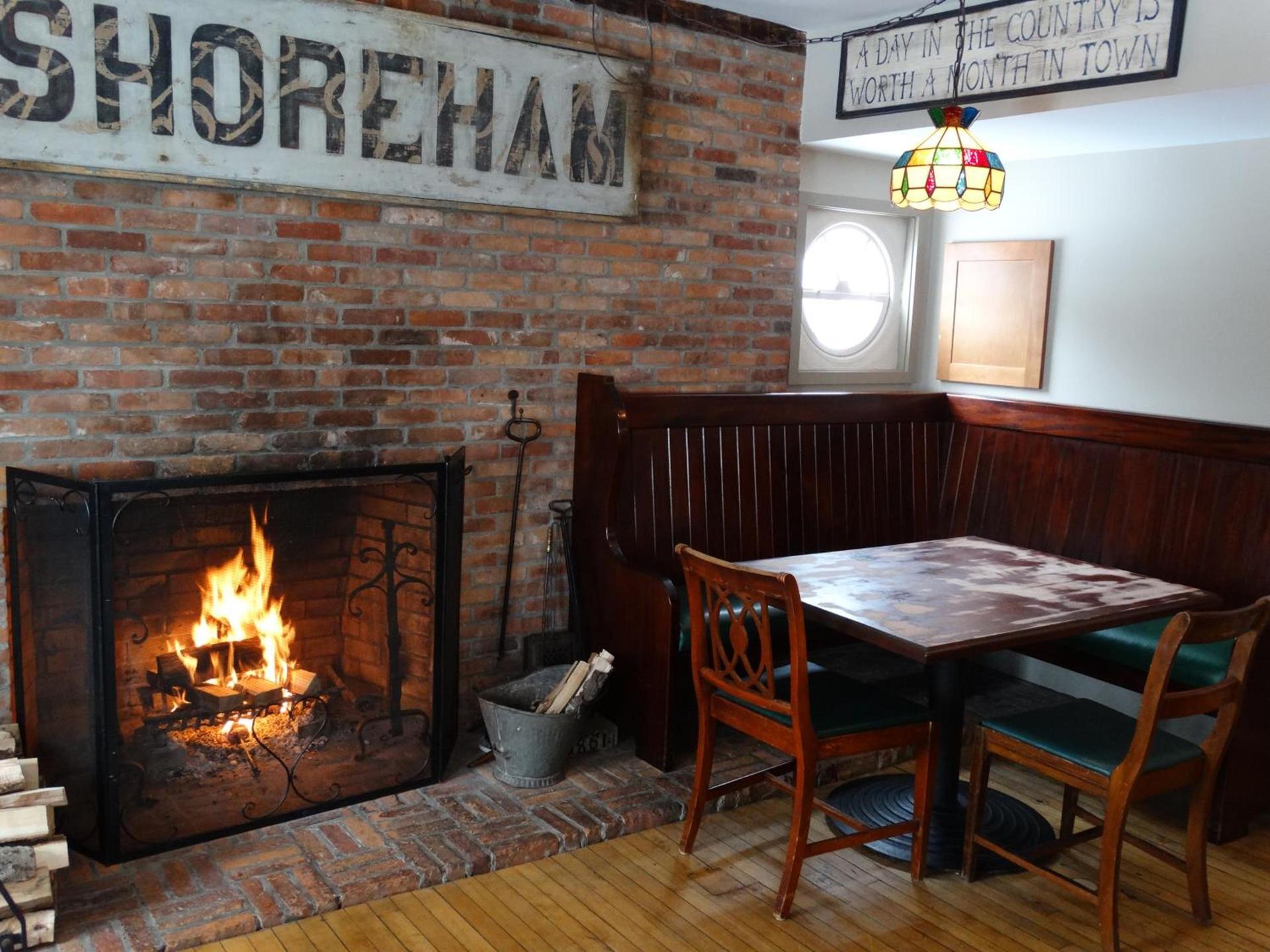 Shoreham Inn Bed & Breakfast photo 4
