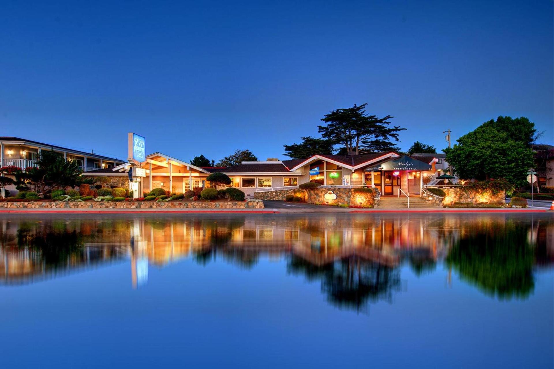 Monterey Bay Lodge photo 13