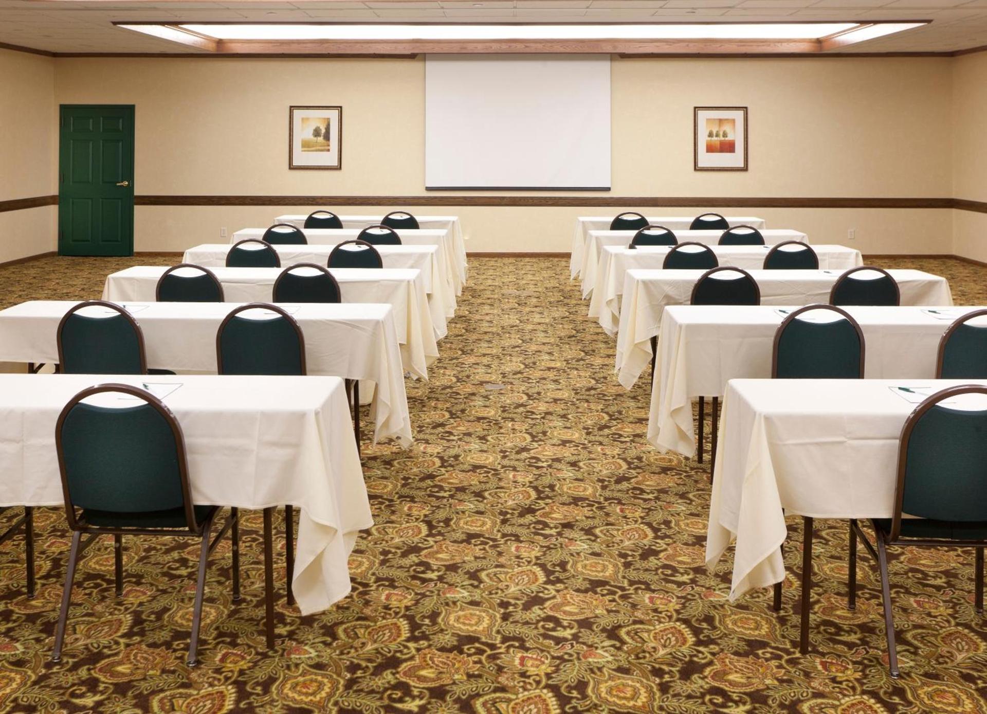 Country Inn & Suites by Radisson, Chanhassen, MN photo 51