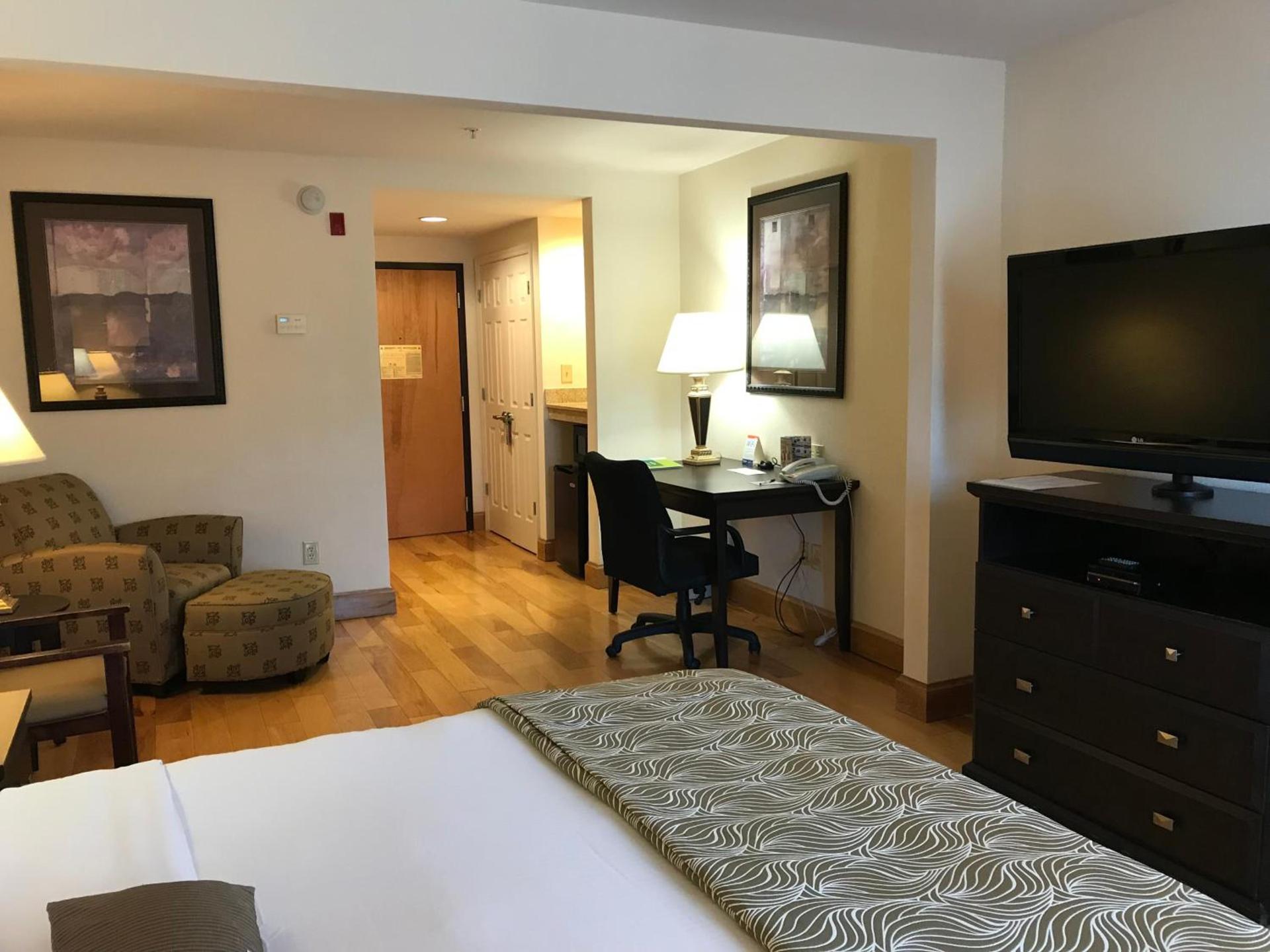Fairfield by Marriott Inn & Suites LaGrange photo 16