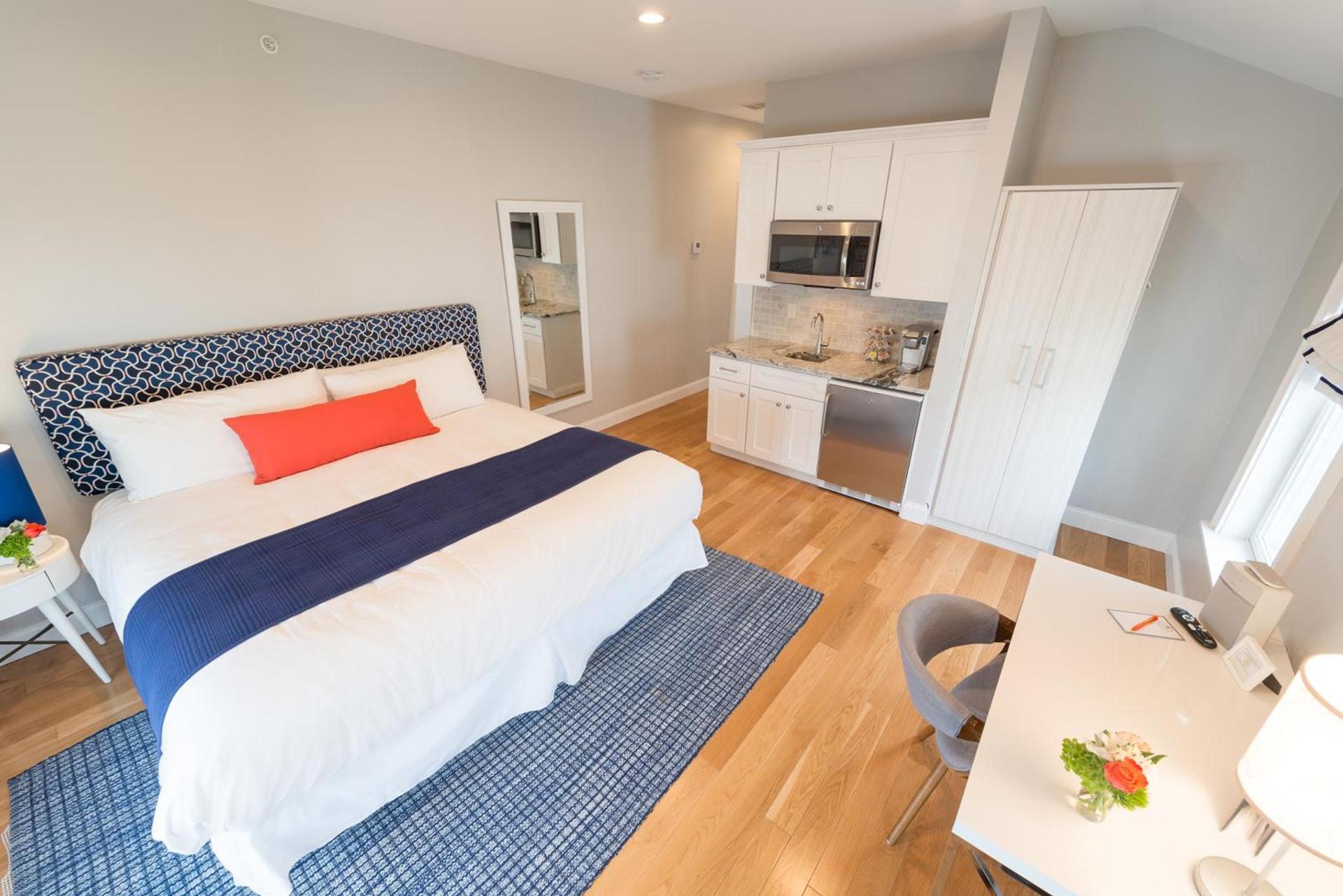 The East Island Reserve Hotel photo 13