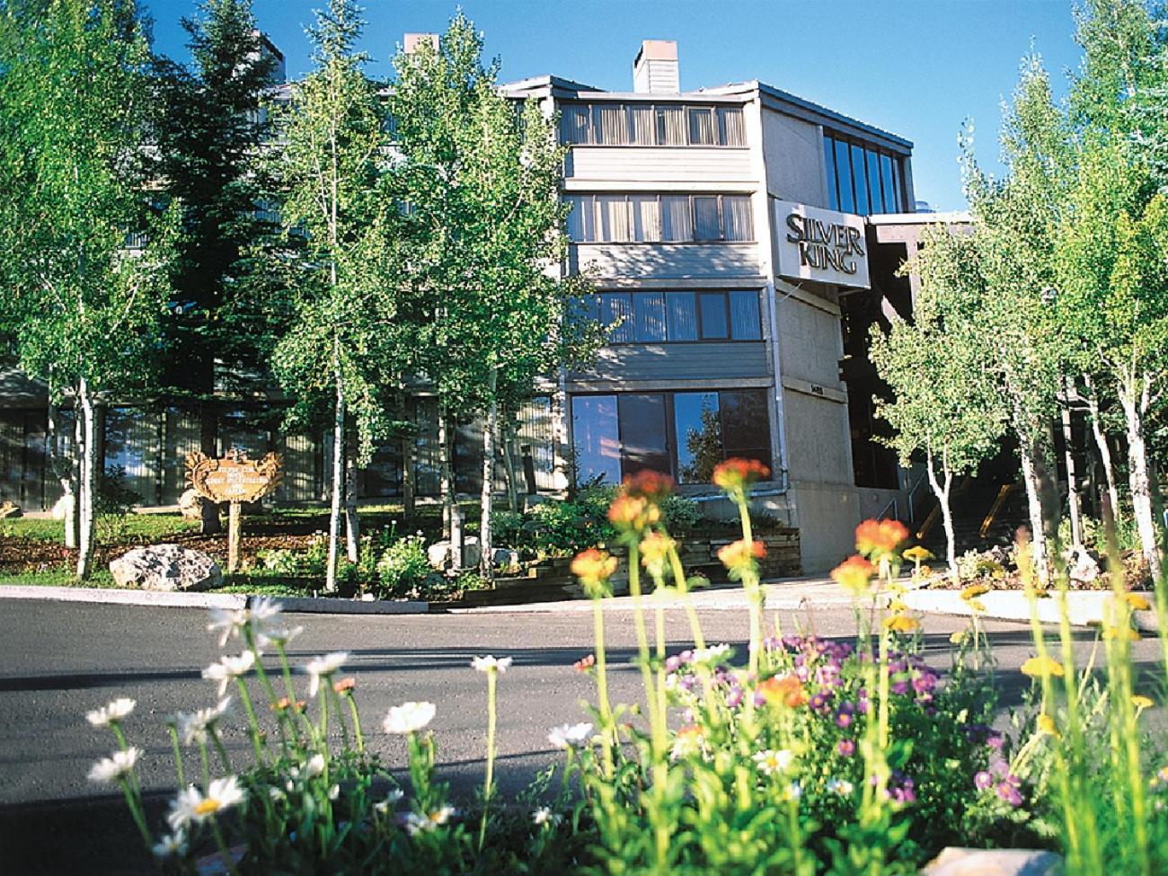Silver King by All Seasons Resort Lodging photo 19
