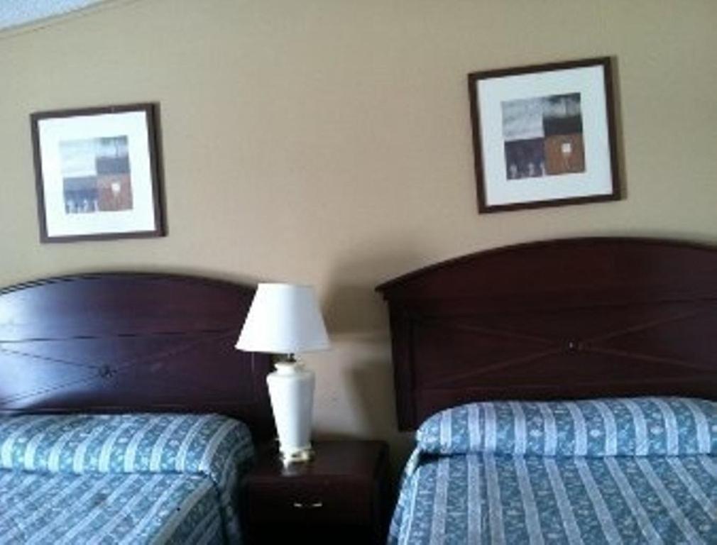 Express Inn Thomson photo 36
