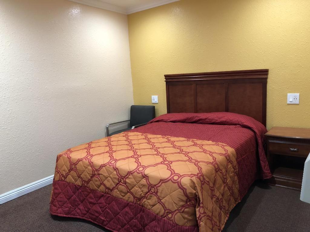Hotel West Inn, Hollywood - LA photo 14