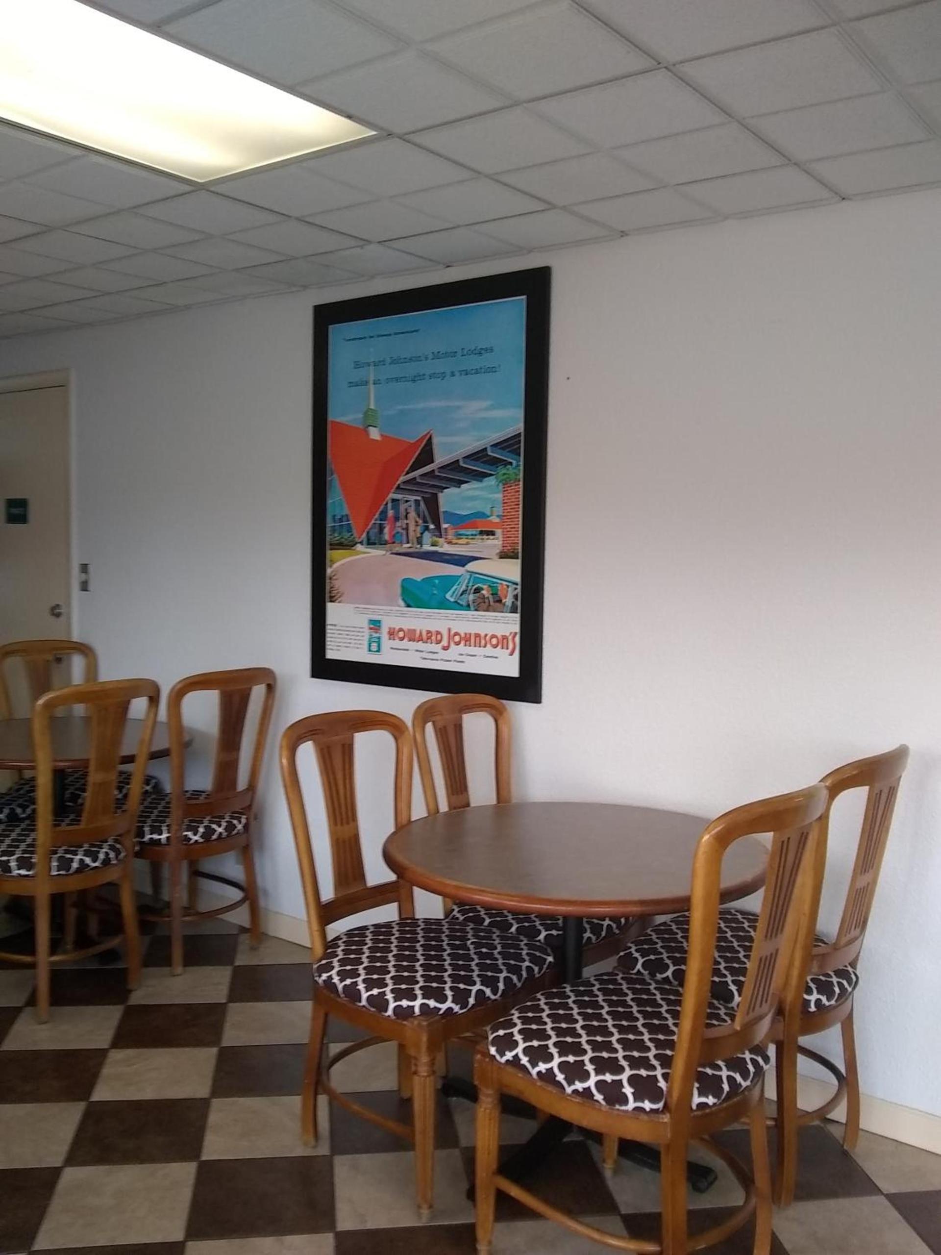 Howard Johnson by Wyndham Virginia Beach photo 24