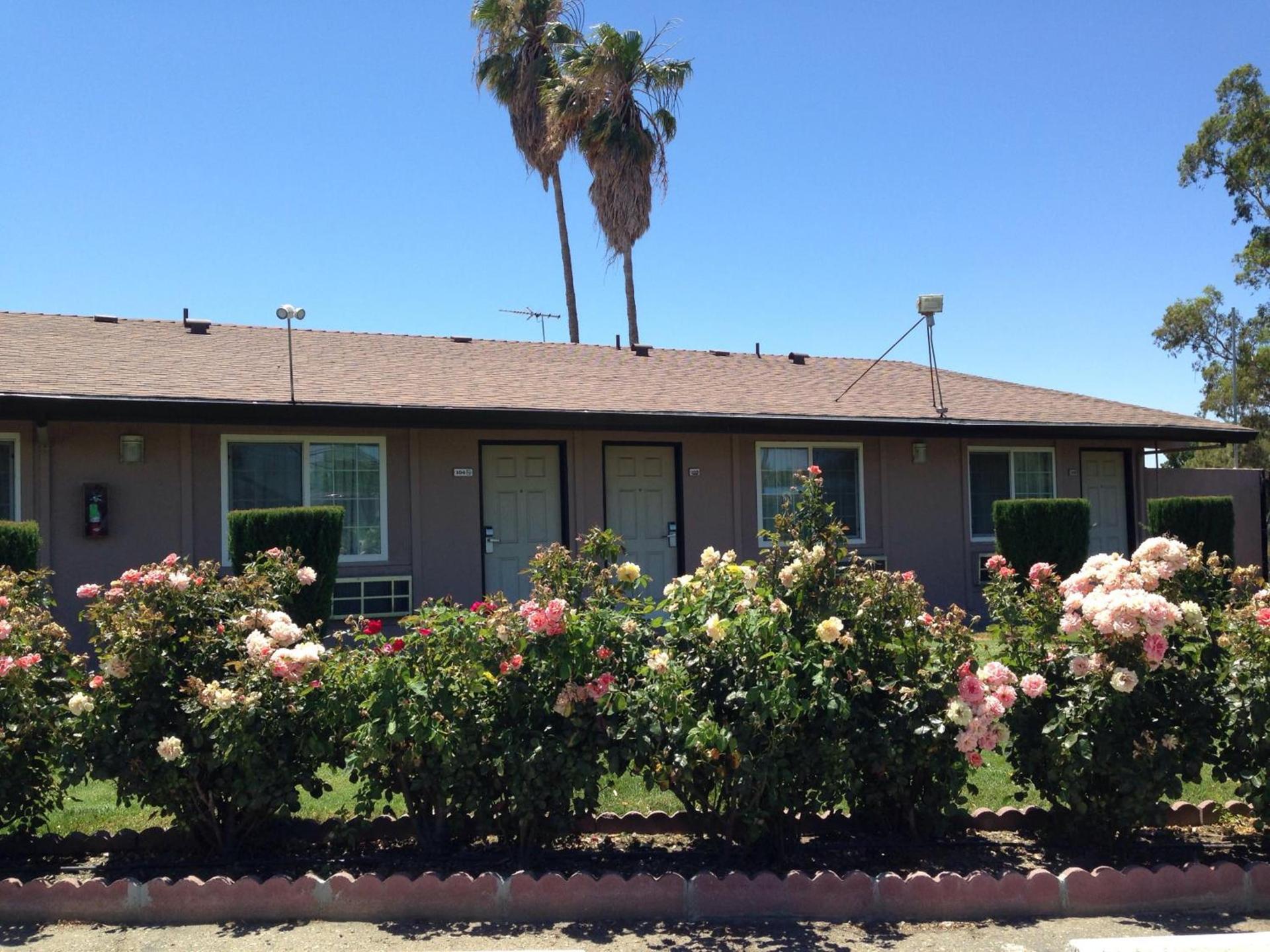 Maple Inn and Suites Los Banos photo 6