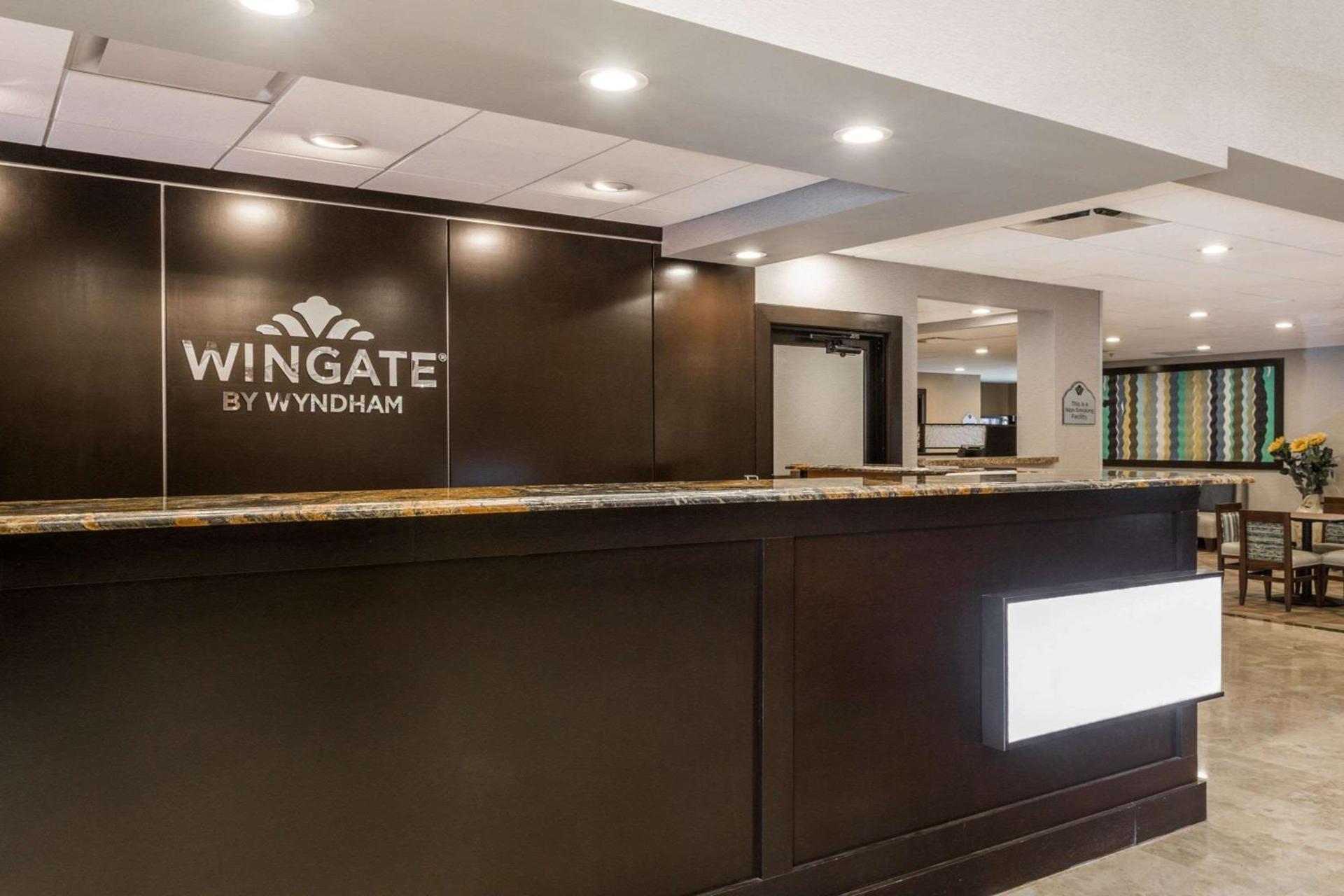 Wingate by Wyndham, Universal Studios - Free Theme Park Shuttle photo 7