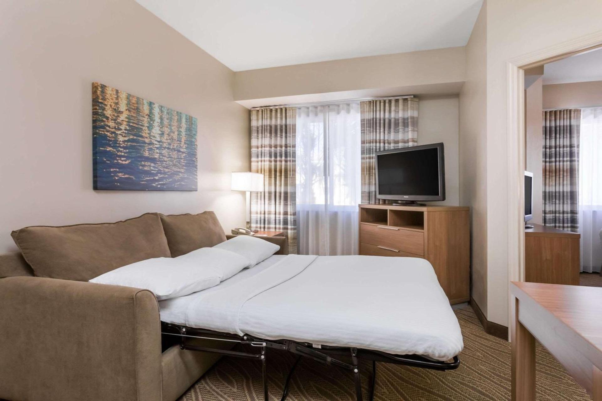 Hawthorn Extended Stay by Wyndham Naples photo 18