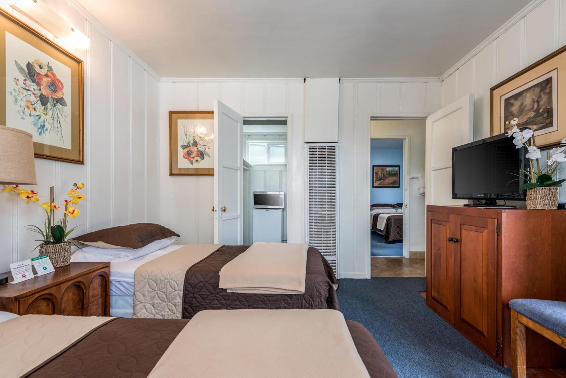 Wilshire Motel photo 15