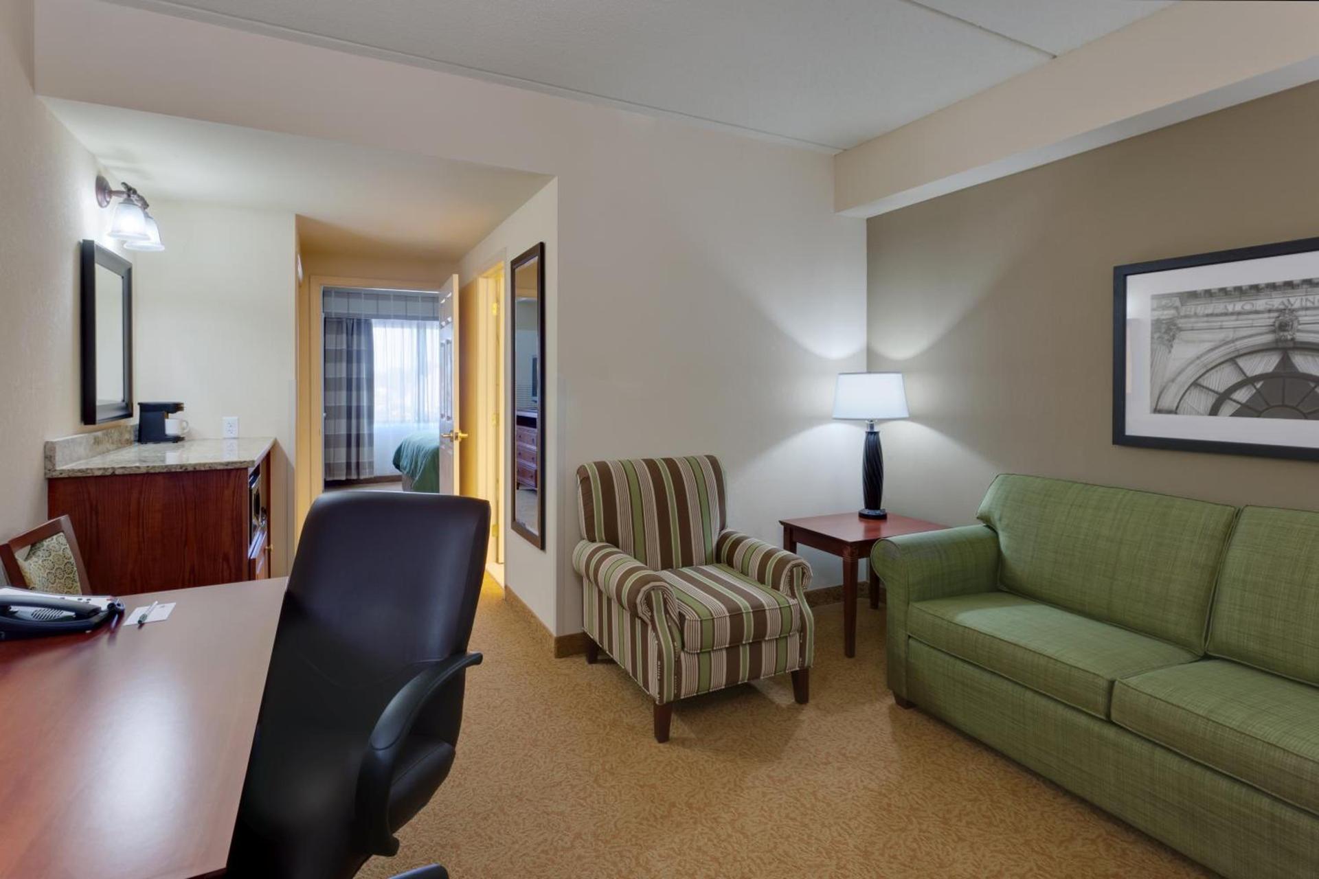 Country Inn & Suites by Radisson, Buffalo South I-90, NY photo 27