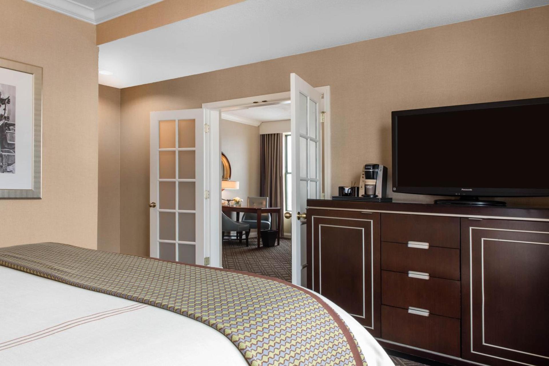 Omni Severin Hotel photo 27