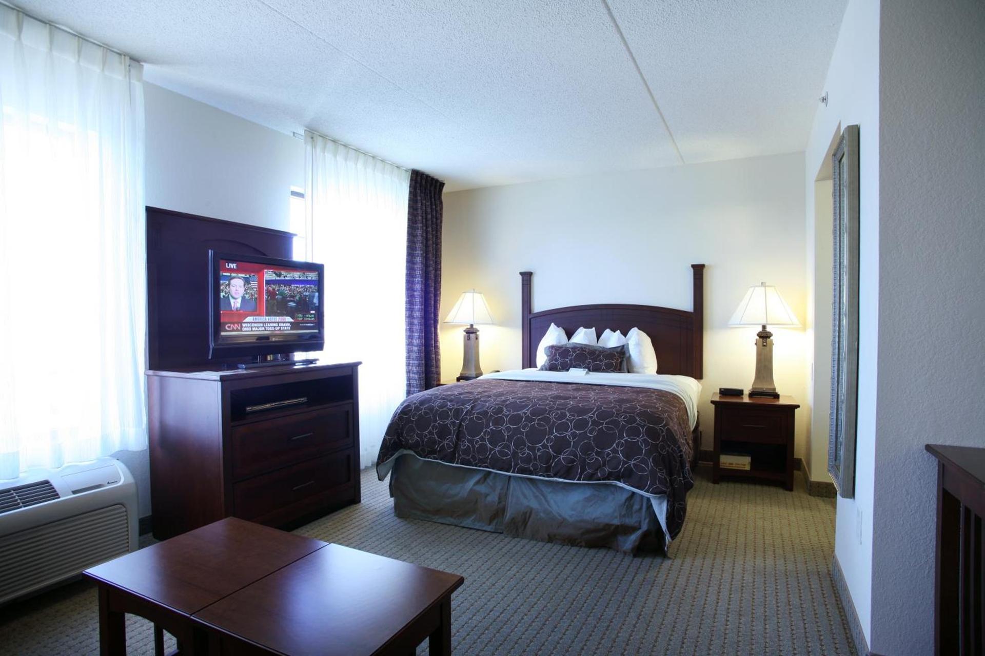 Staybridge Suites Indianapolis Downtown-Convention Center by IHG photo 8