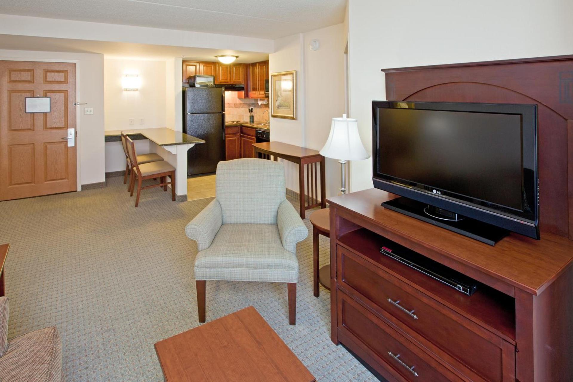 Staybridge Suites Indianapolis Downtown-Convention Center by IHG photo 12