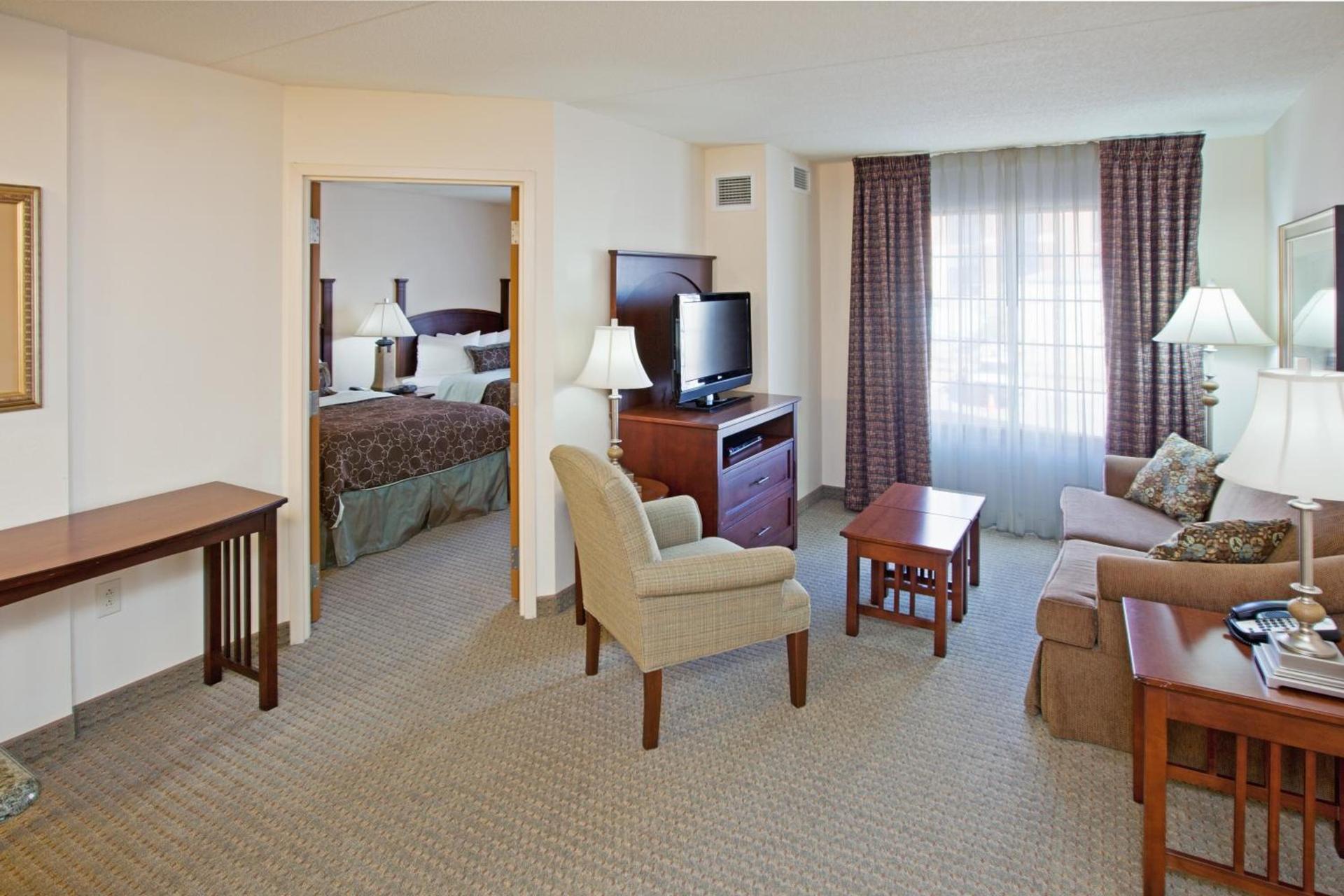 Staybridge Suites Indianapolis Downtown-Convention Center by IHG photo 9