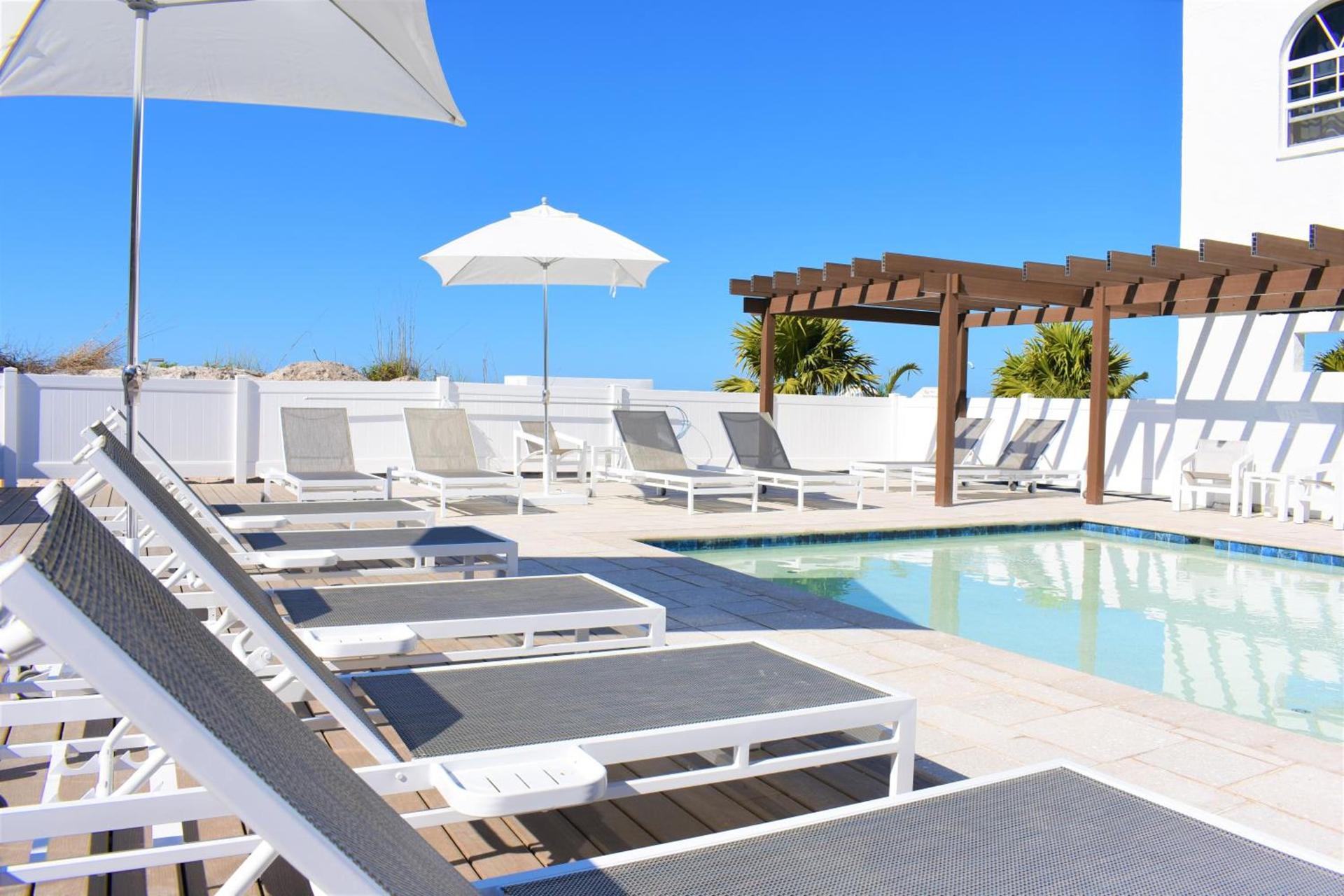 Barefoot Beach Club photo 14