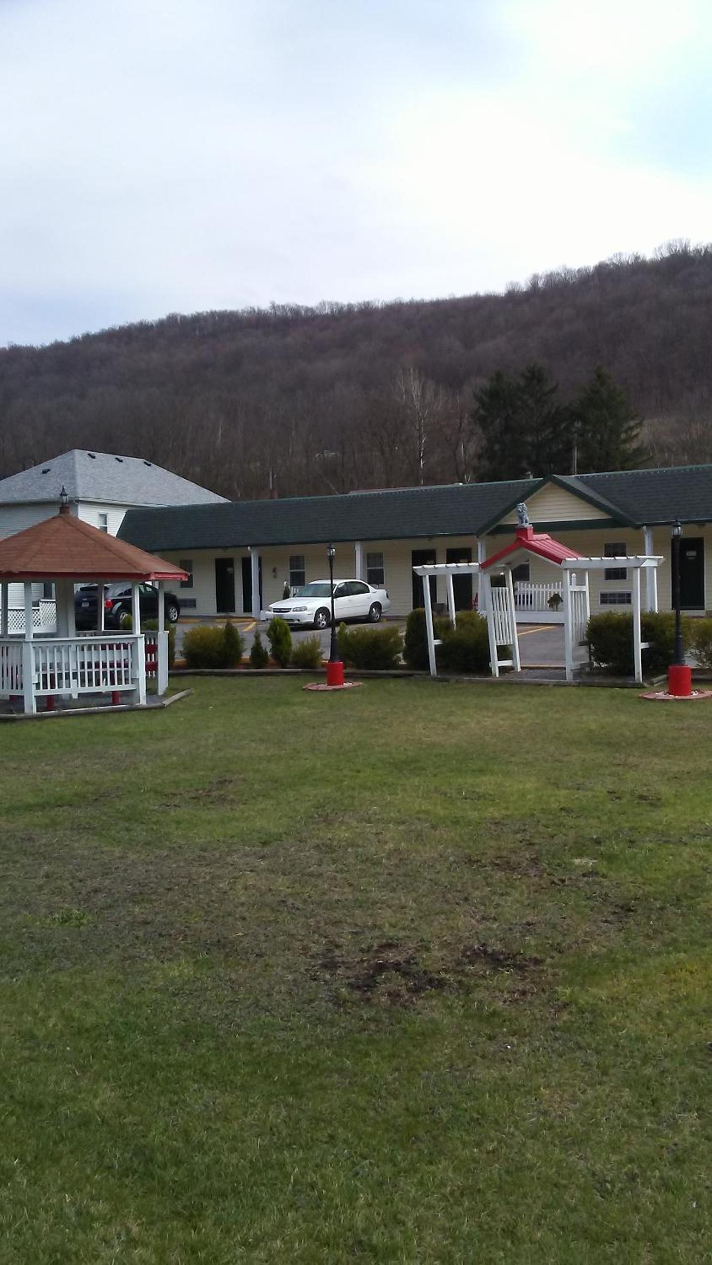 Clarysville Motel photo 18