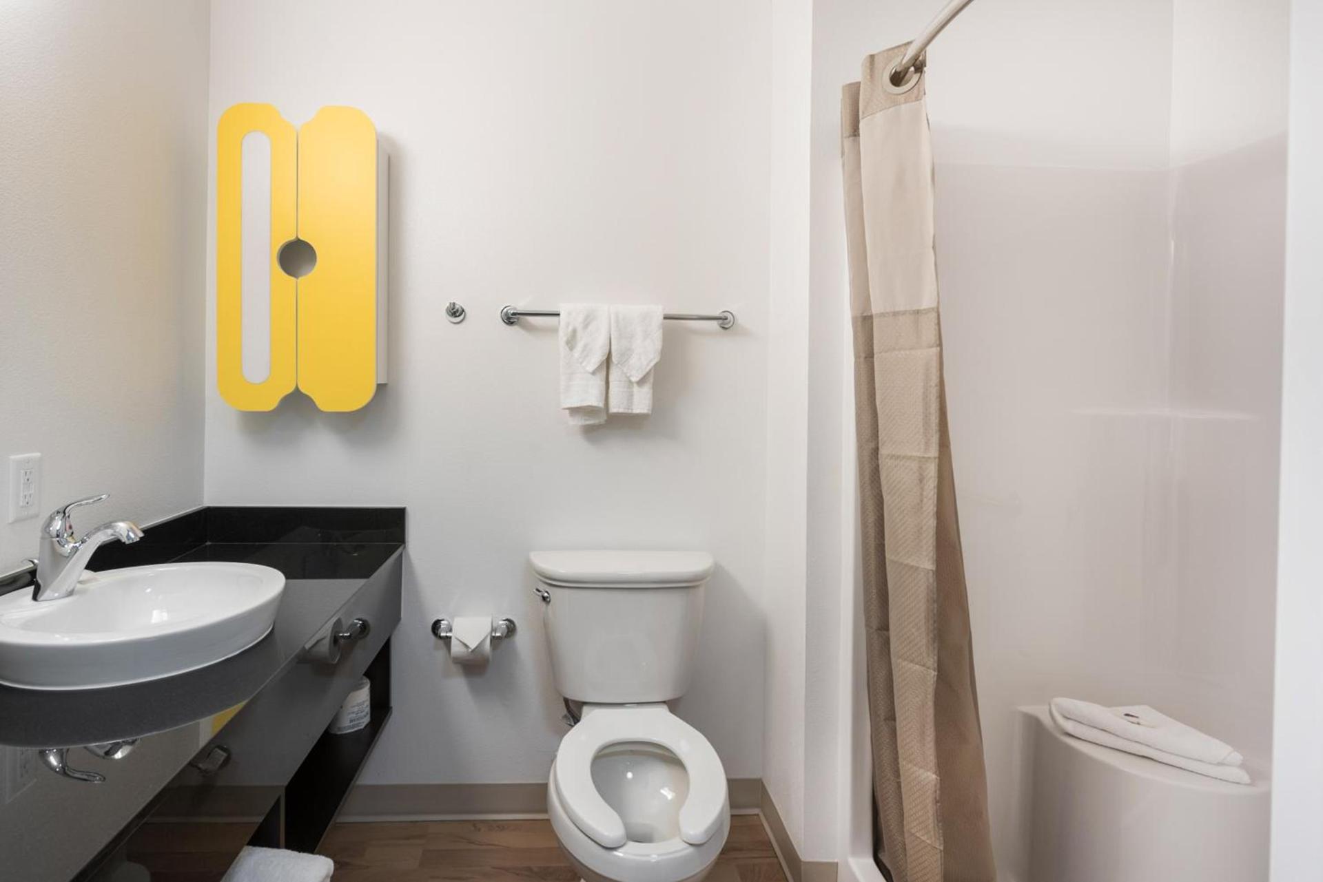 Studio 6-Mccarran, NV - Sparks - Tahoe - Reno Industrial Center photo 37