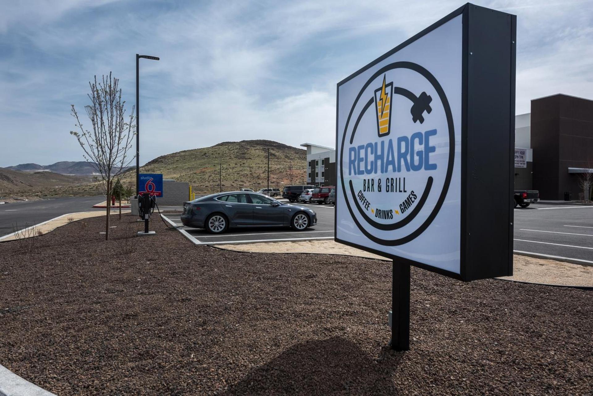 Studio 6-Mccarran, NV - Sparks - Tahoe - Reno Industrial Center photo 34