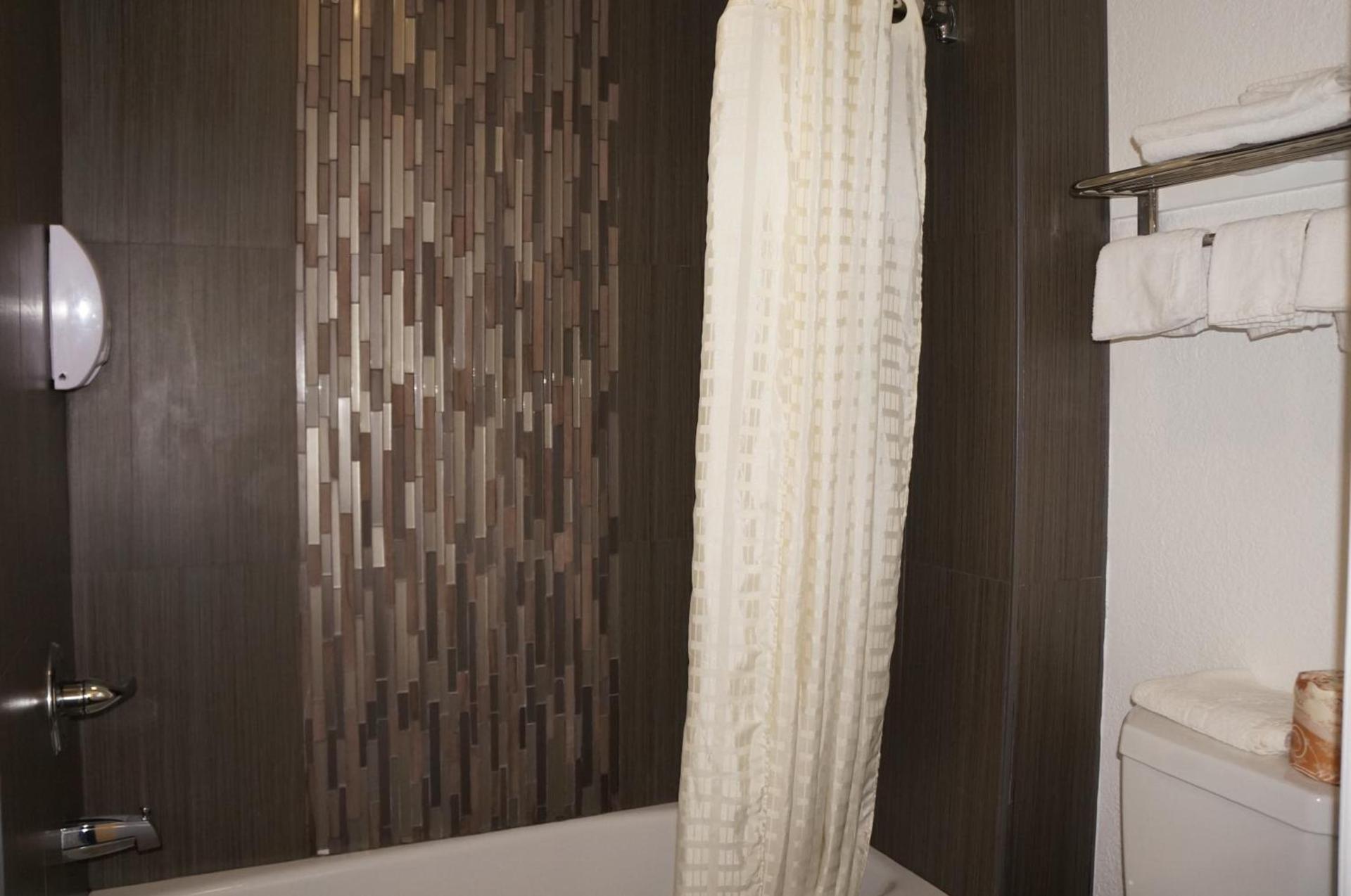 Americas Best Value Inn - Milpitas photo 9