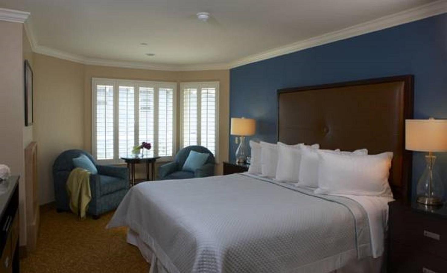 Blue Dolphin Inn photo 64