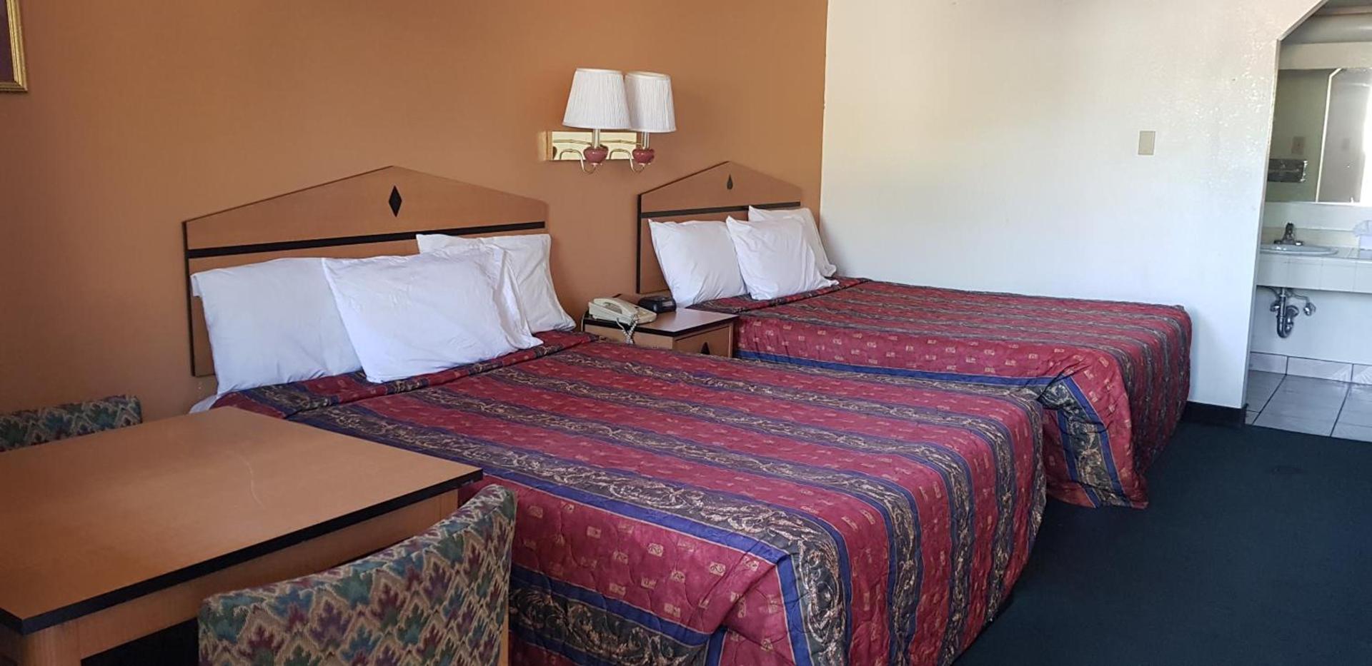 Night Inn photo 27