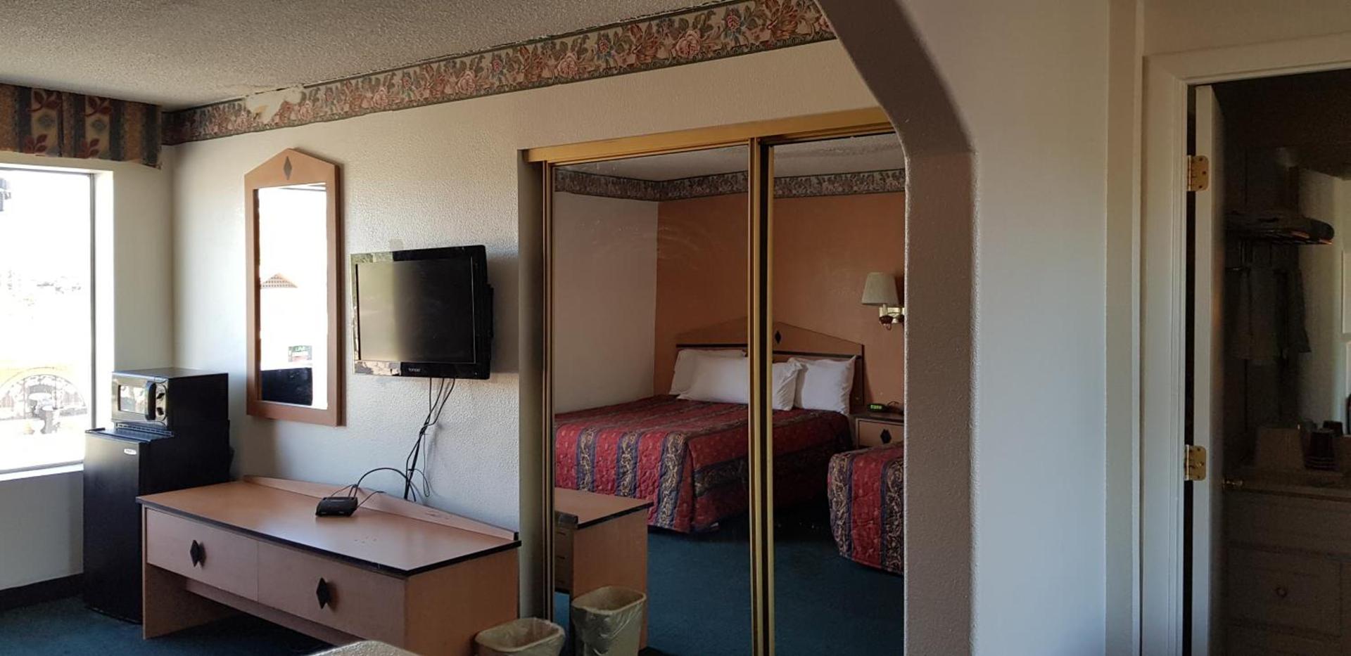 Night Inn photo 13