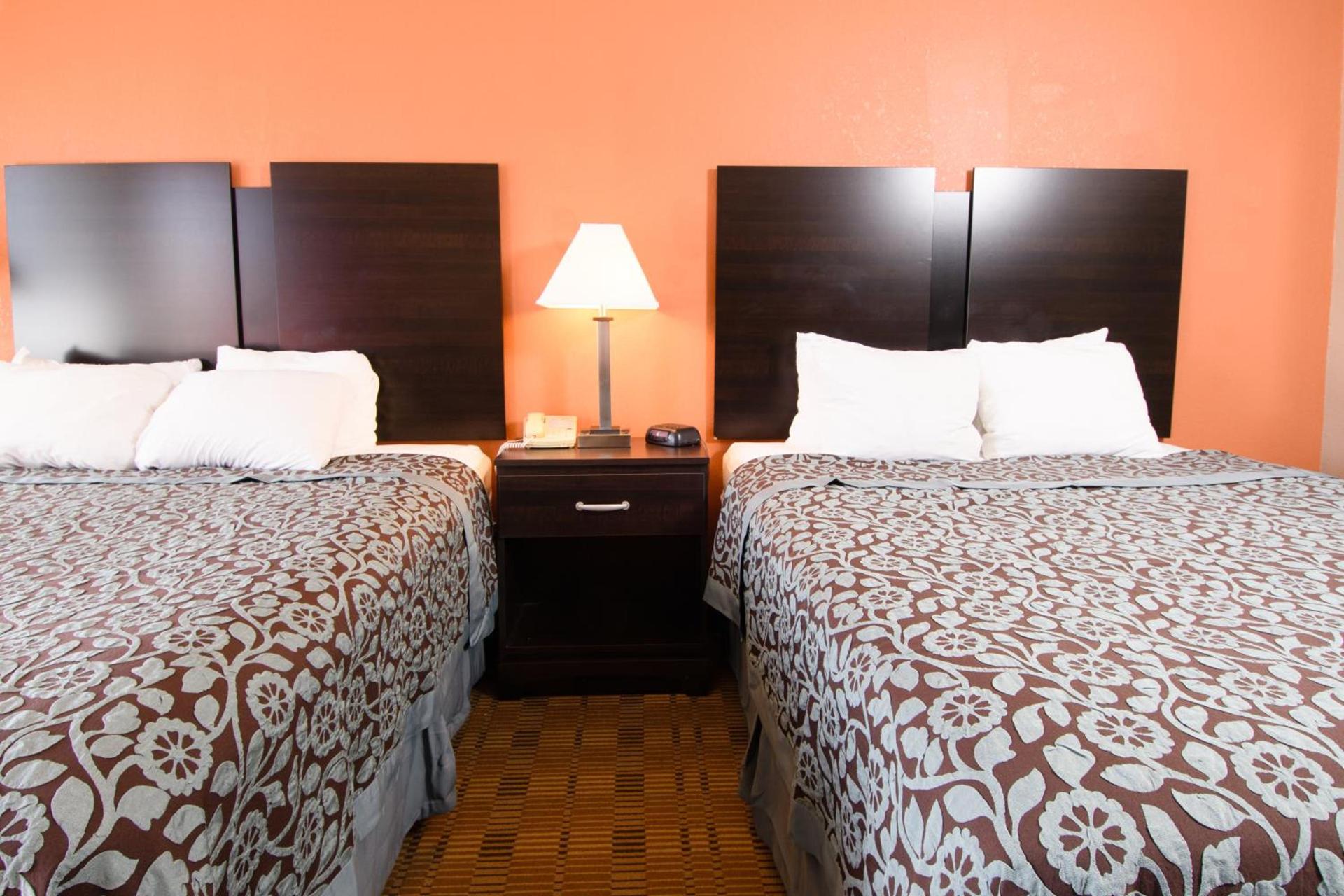 Days Inn by Wyndham Pittsburgh-Harmarville photo 10