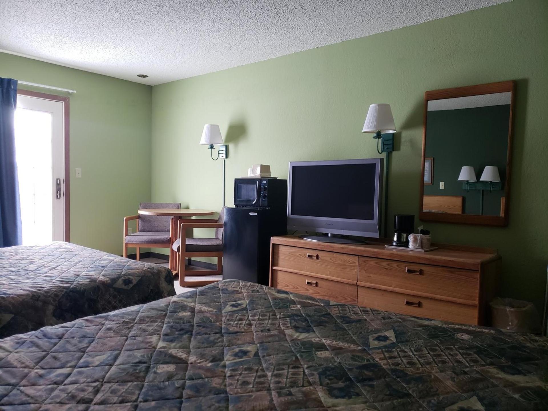 Harbor Lights Lodge photo 31