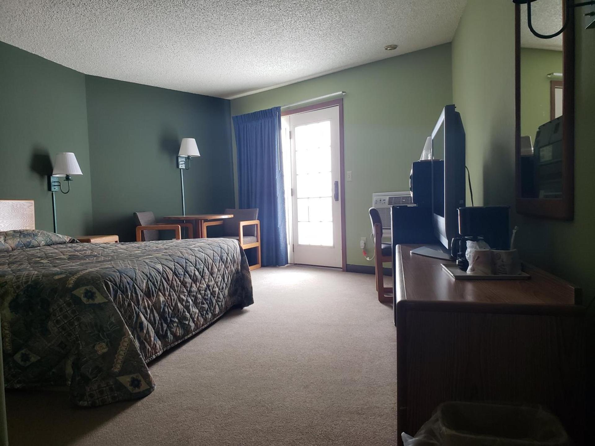 Harbor Lights Lodge photo 21