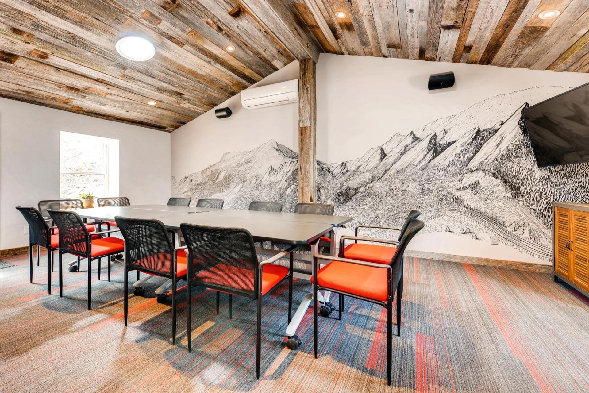 A-Lodge Boulder photo 26