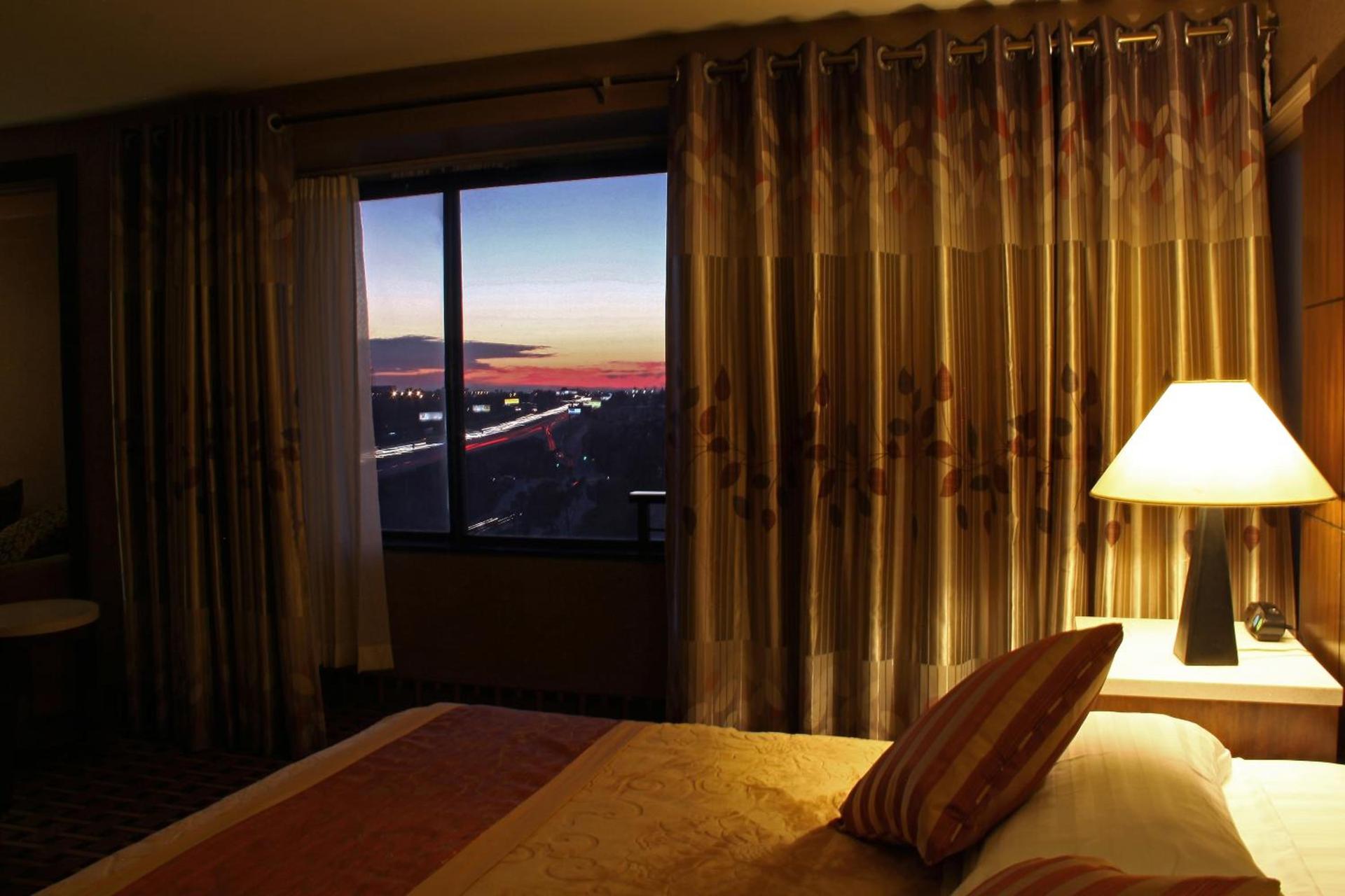 LA Crystal Hotel -Los Angeles-Long Beach Area photo 41