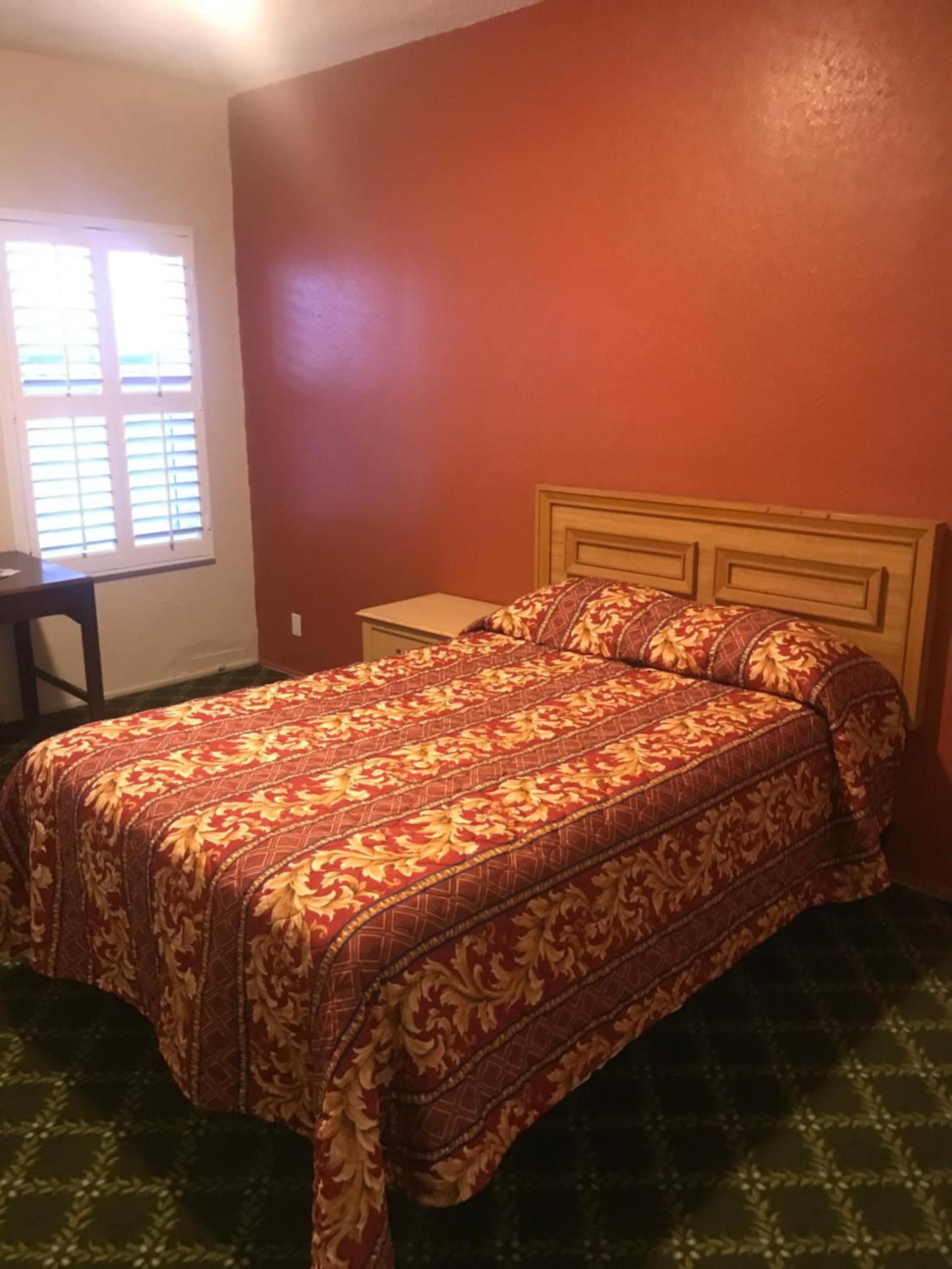 Hotel West Inn, Hollywood - LA photo 8