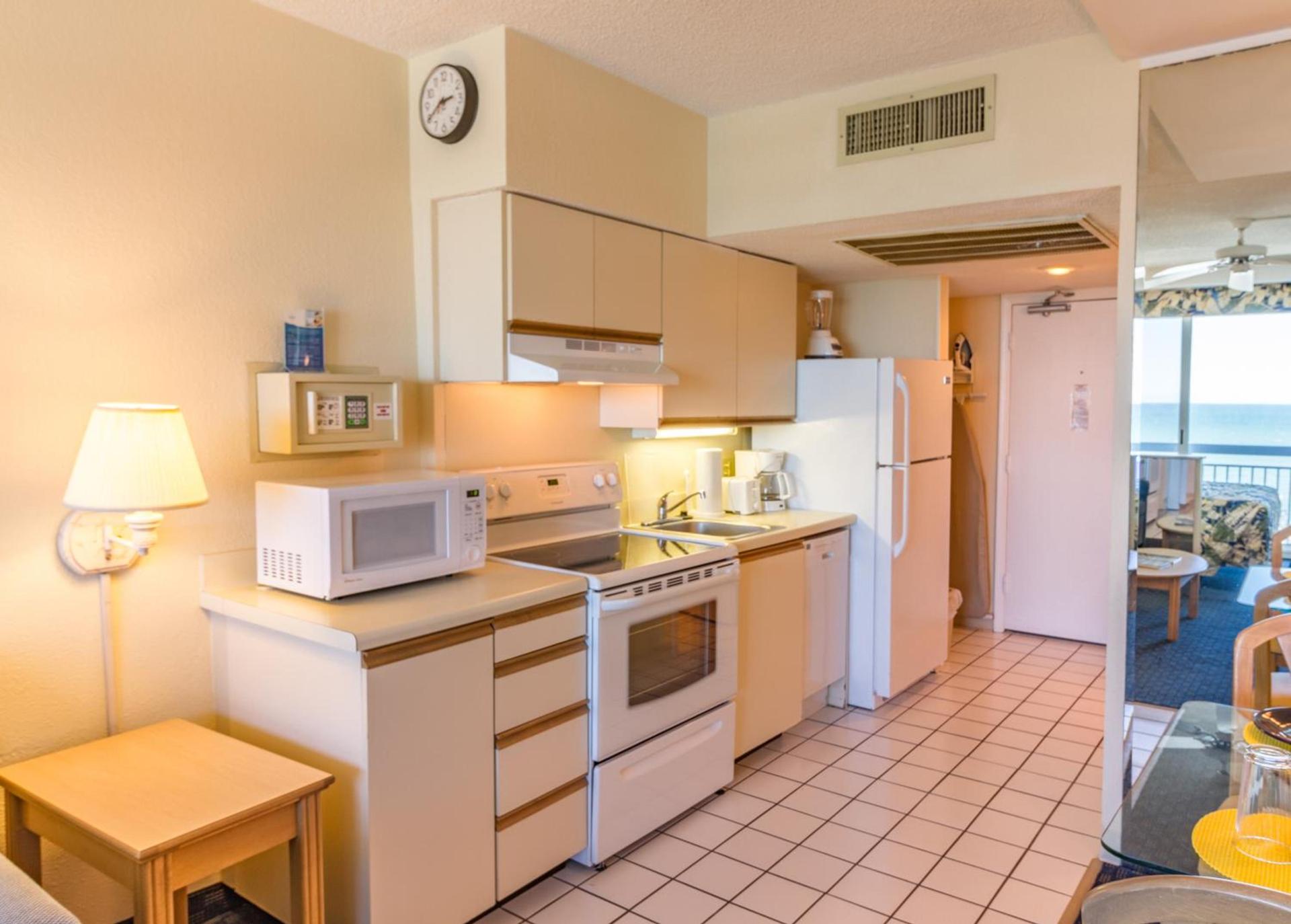 Yachtsman Oceanfront Resort photo 27