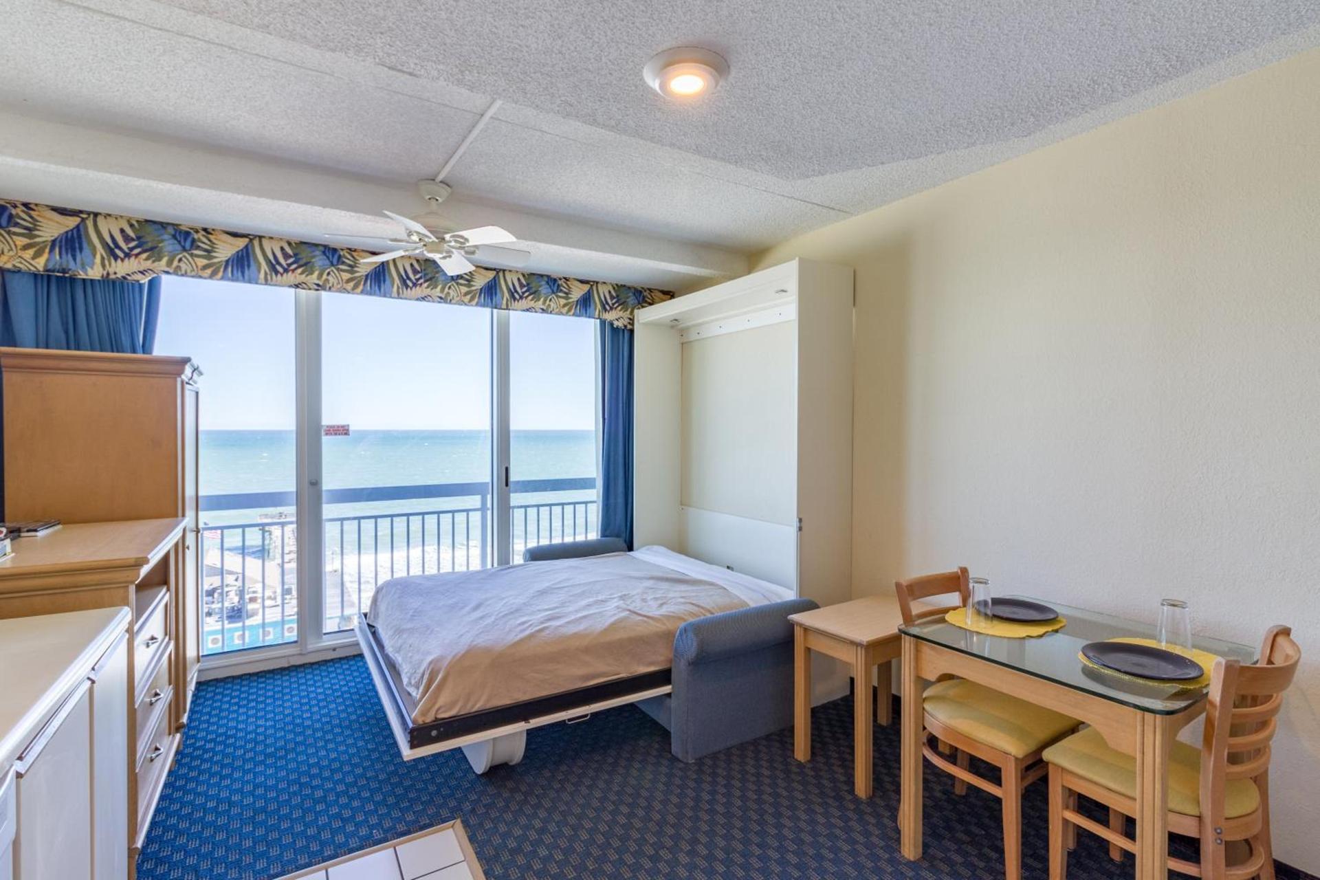 Yachtsman Oceanfront Resort photo 21