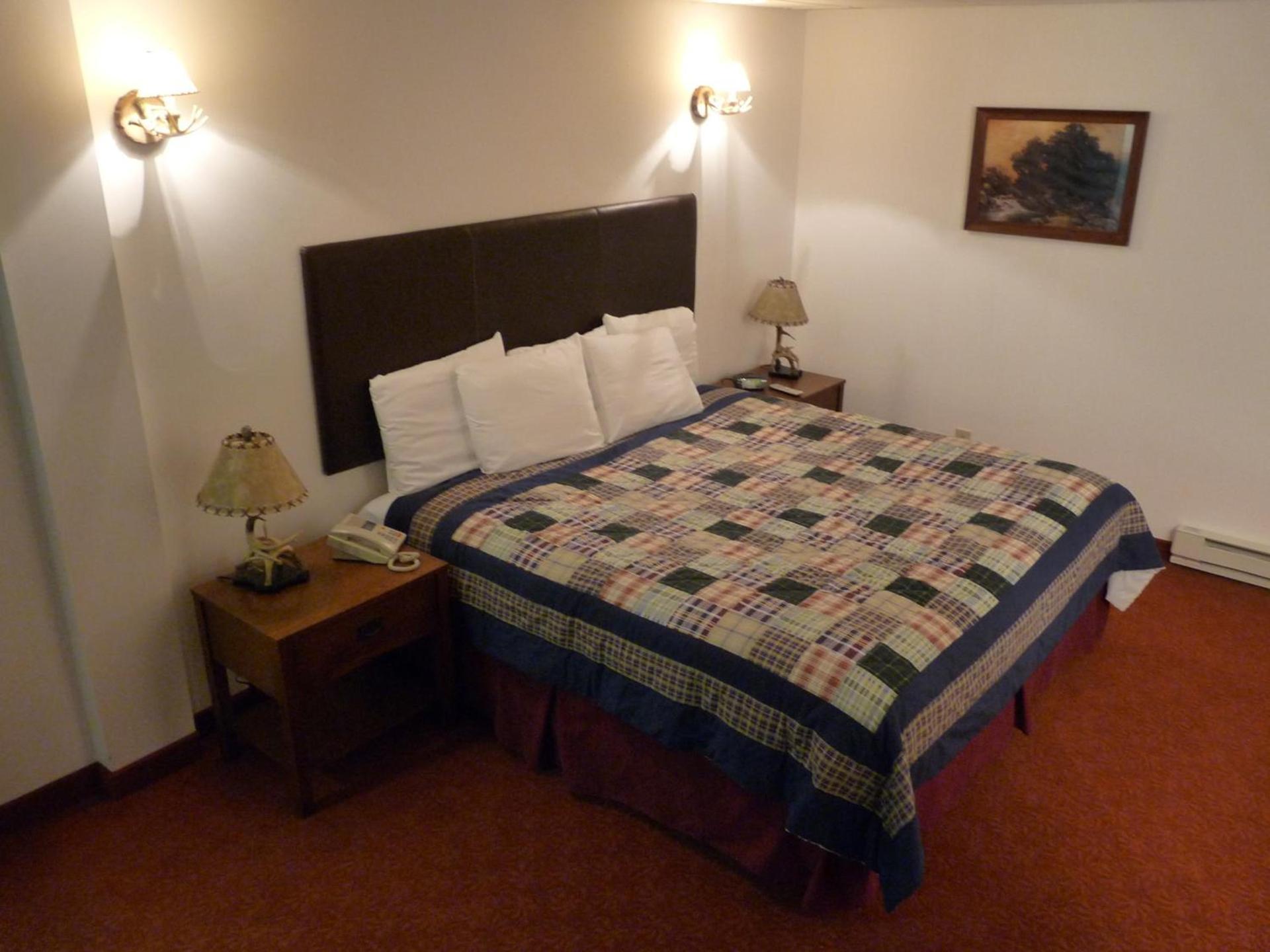 RiverBank Lodge photo 9