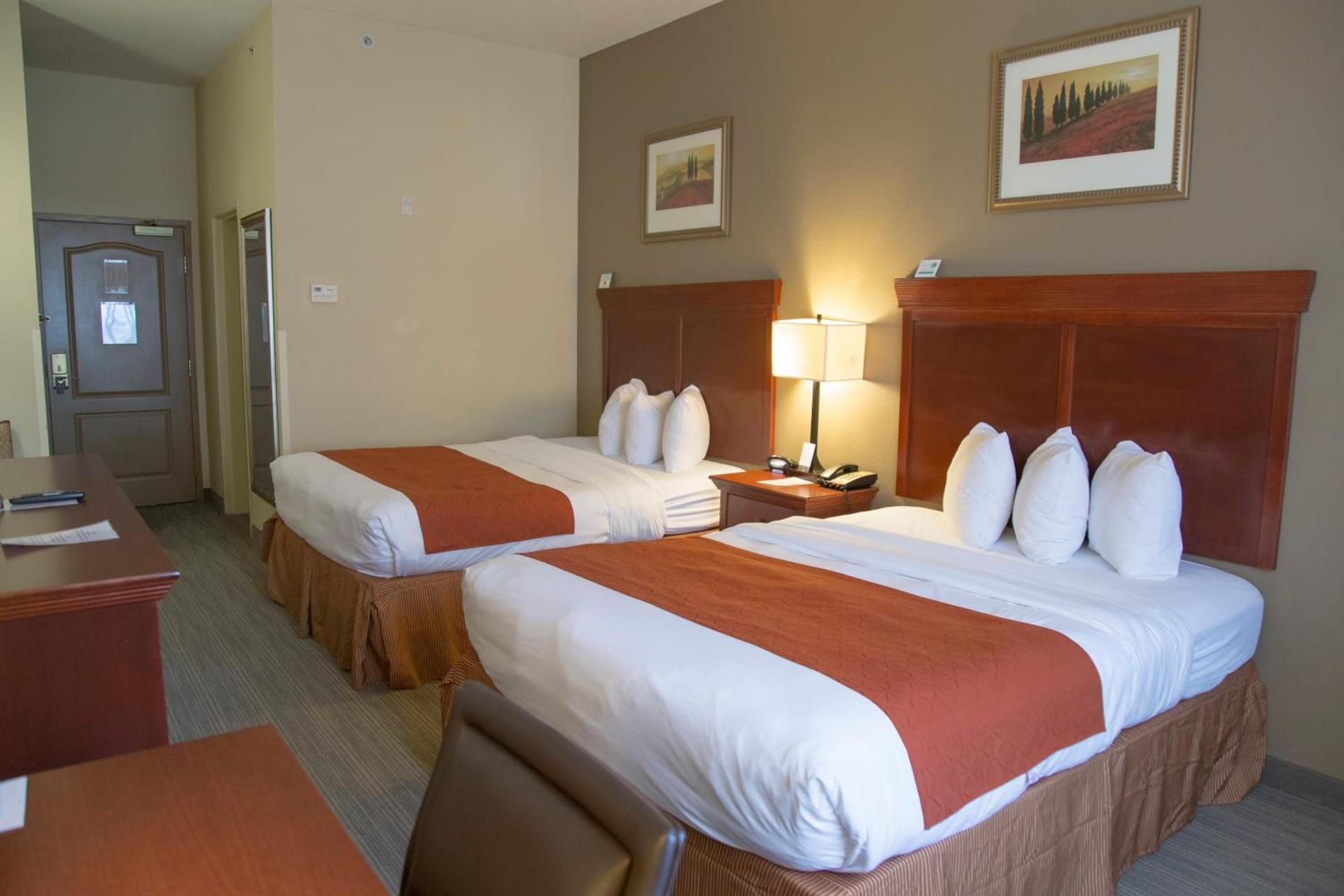 Seffner Inn and Suites photo 9