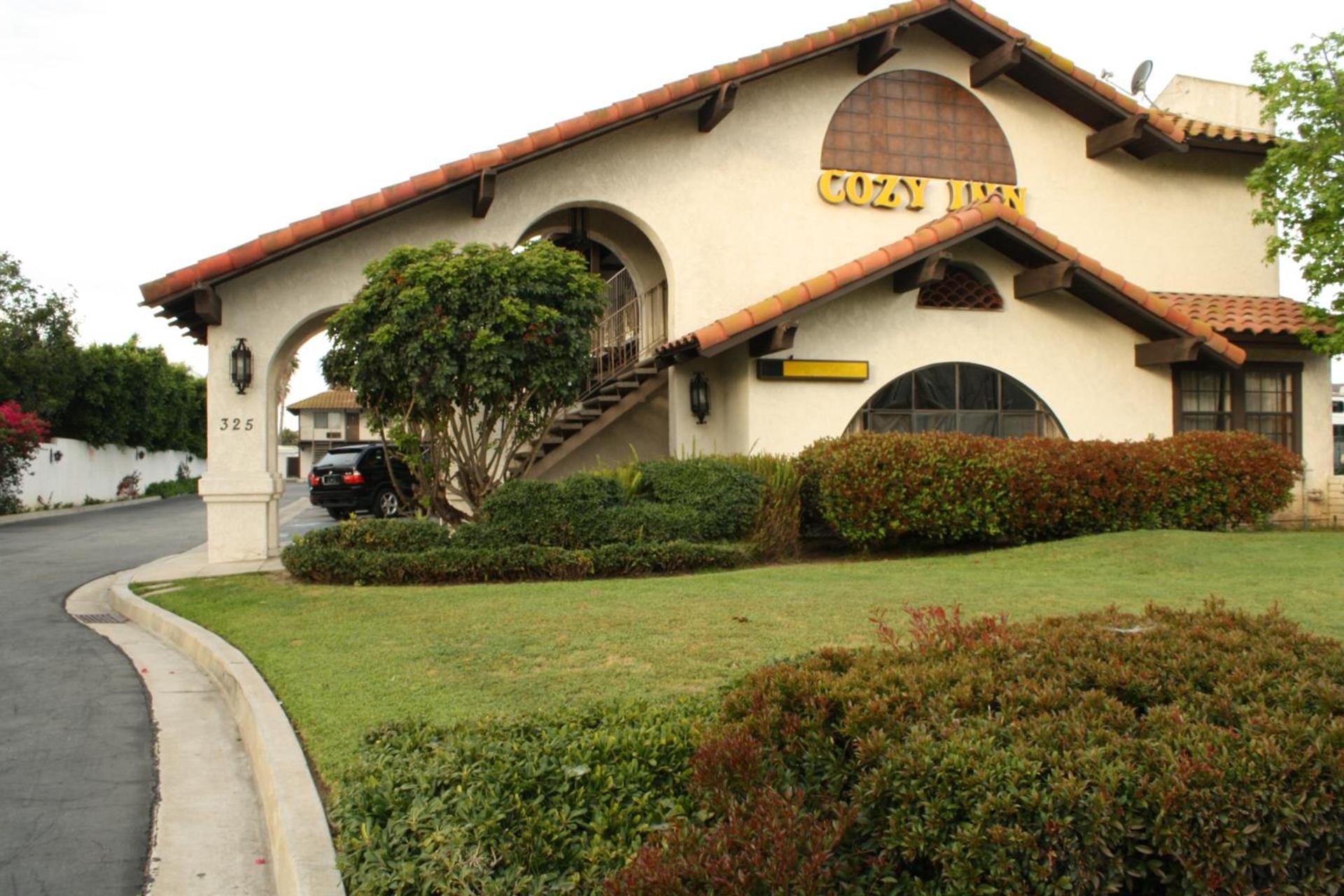 Cozy Inn photo 77