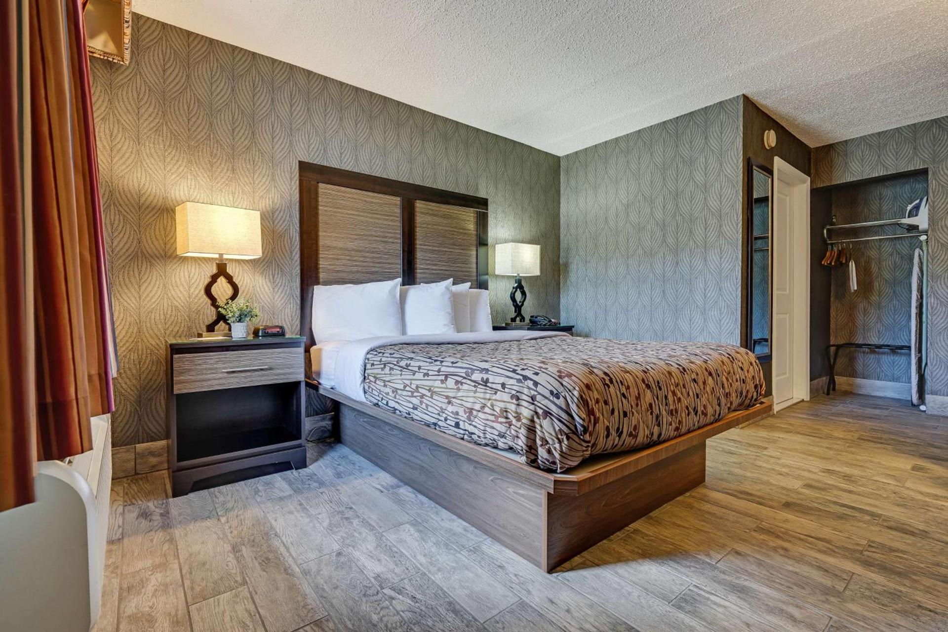 Blue Creek Inn photo 10