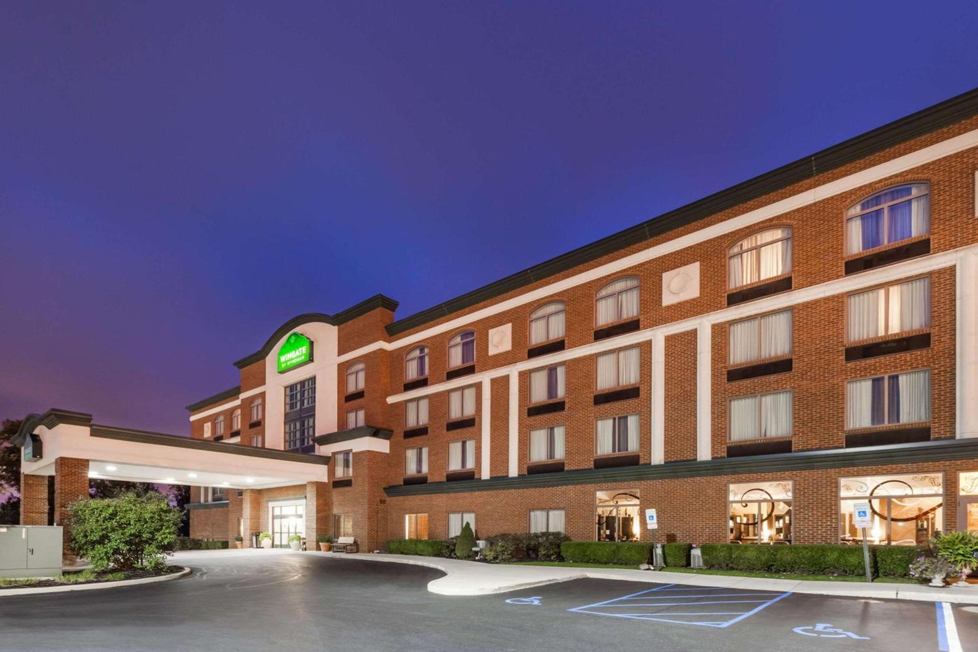 Wingate by Wyndham Sylvania-Toledo photo 1