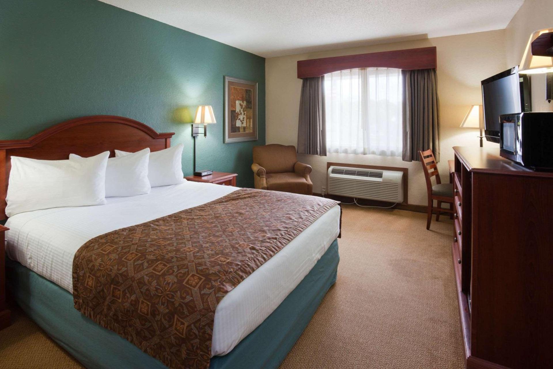 AmericInn by Wyndham St. Peter photo 42