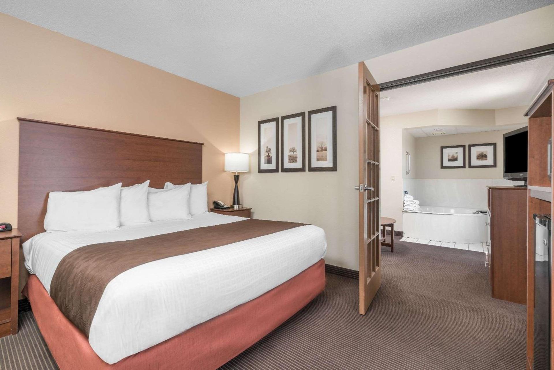 AmericInn by Wyndham Bismarck photo 19