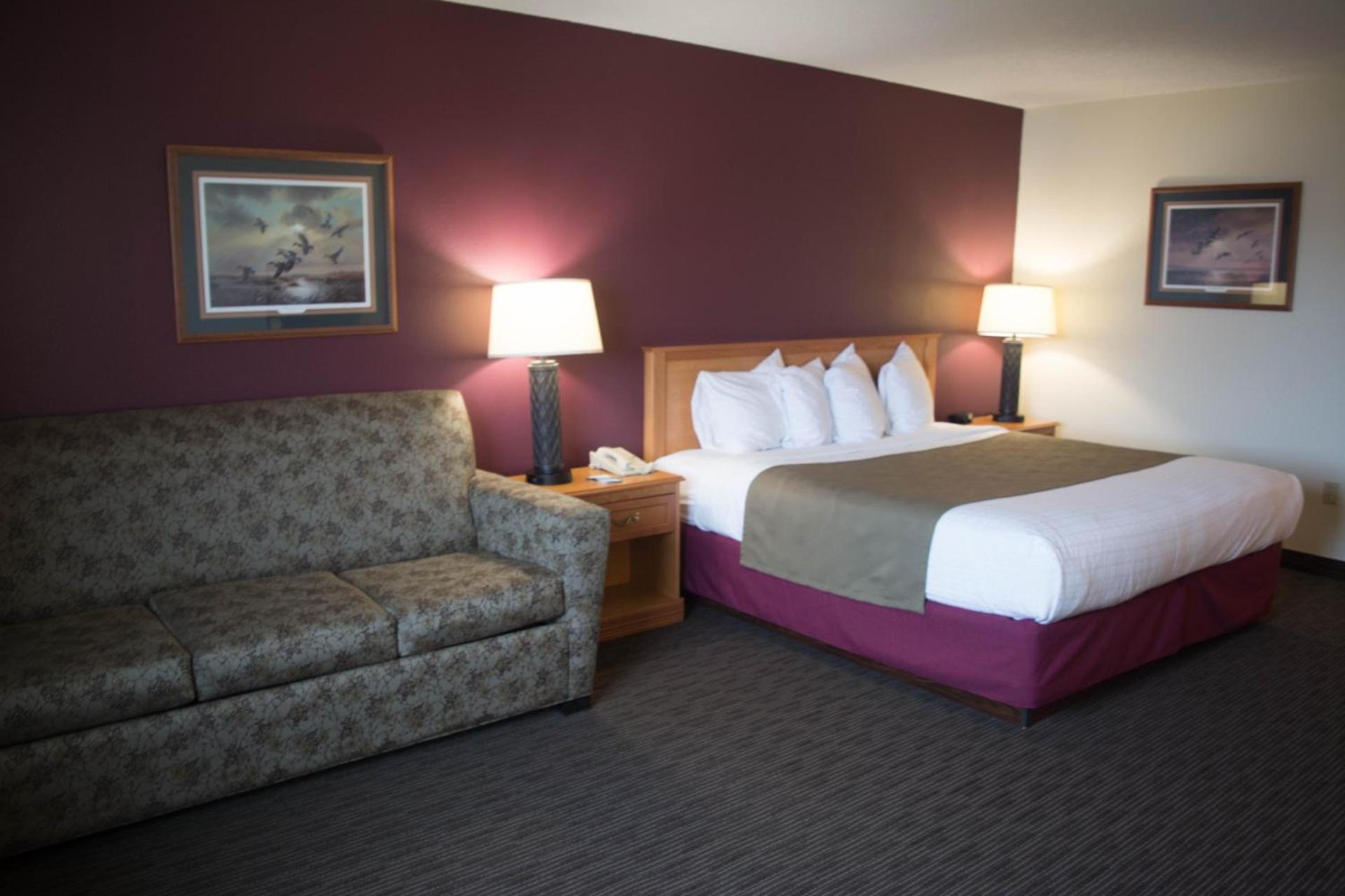 AmericInn by Wyndham Madison SD photo 2