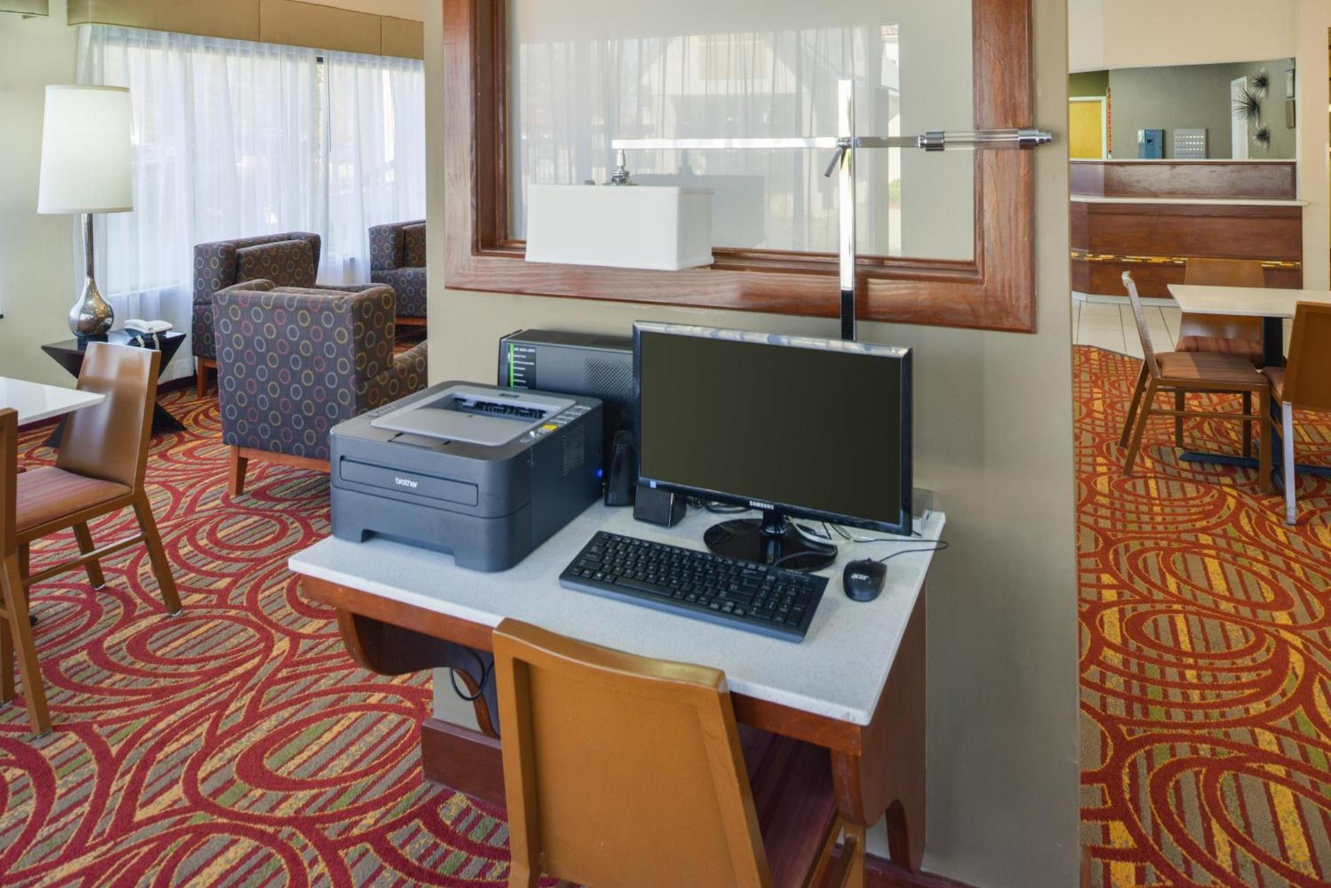 Americas Best Value Inn & Suites Bastrop photo 7