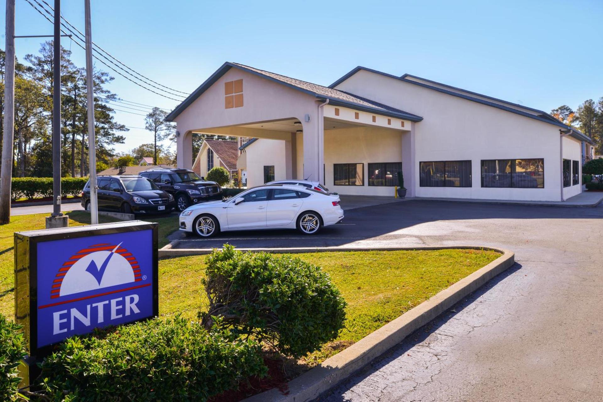 Americas Best Value Inn & Suites Bastrop photo 2