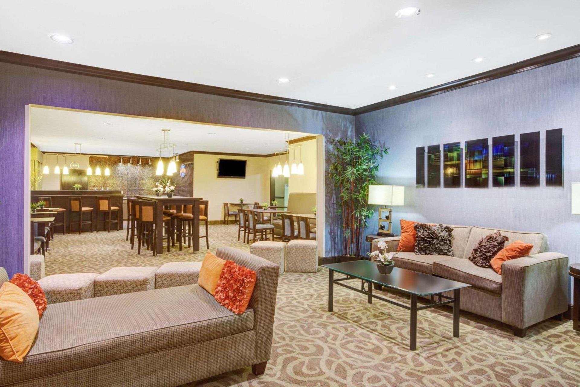 Baymont by Wyndham Dallas/ Love Field photo 2