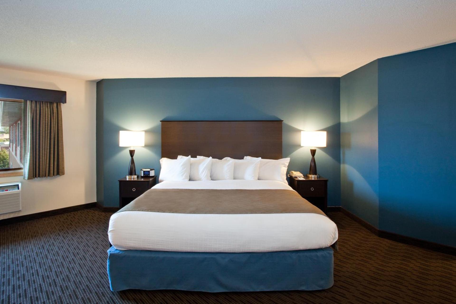 AmericInn by Wyndham Chanhassen photo 81