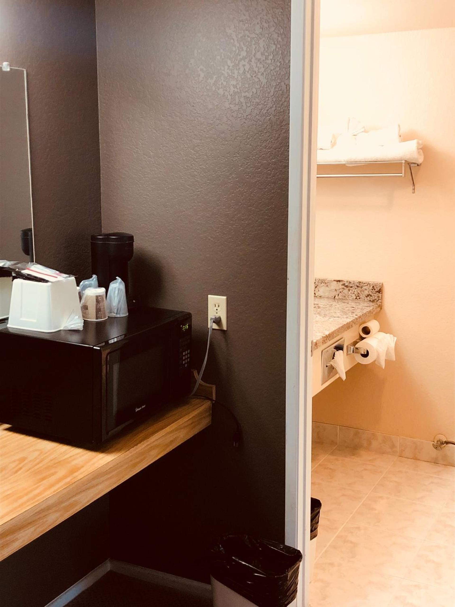 Cozy Inn photo 42