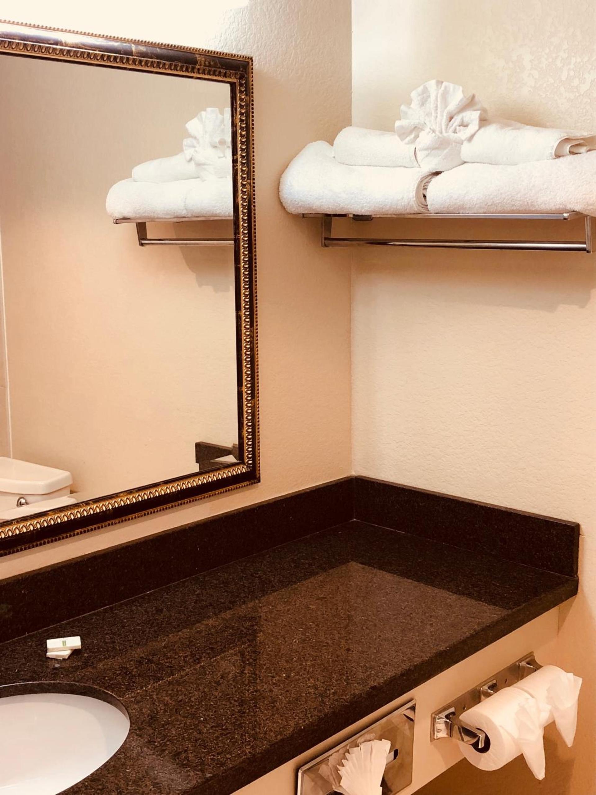 Cozy Inn photo 61