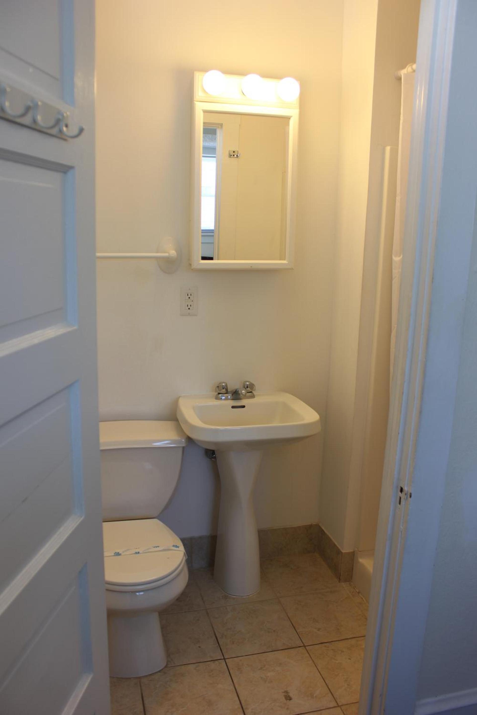 Blue Water Inn photo 6