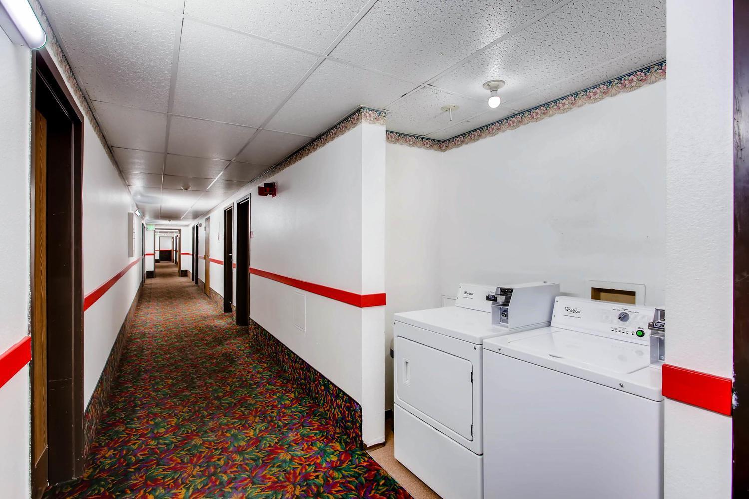Motel 9 photo 14